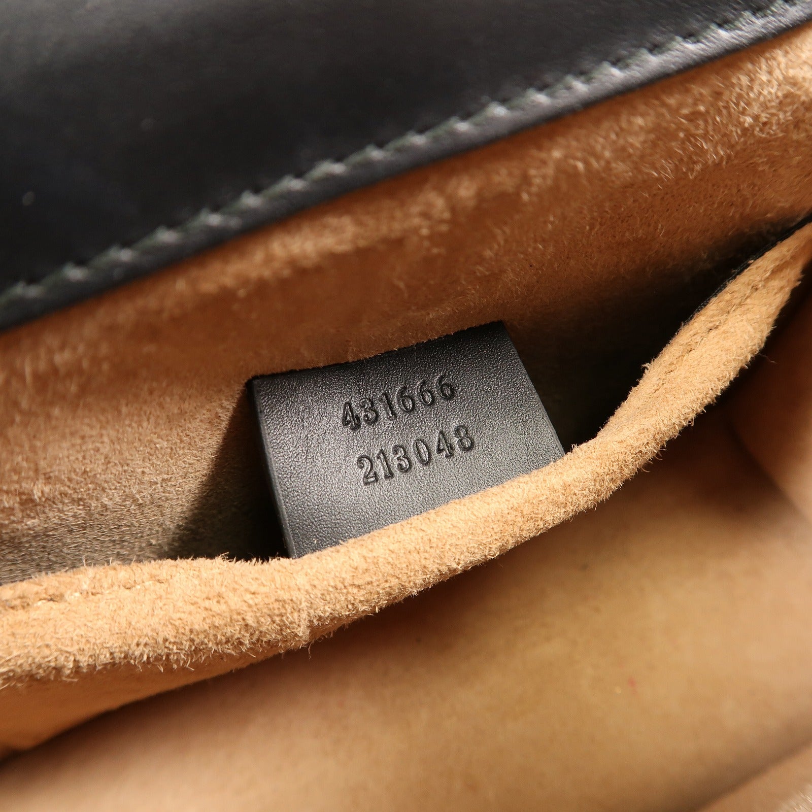 GUCCI 牛皮皮革Sylvie Mini金扣鏈帶肩背袋