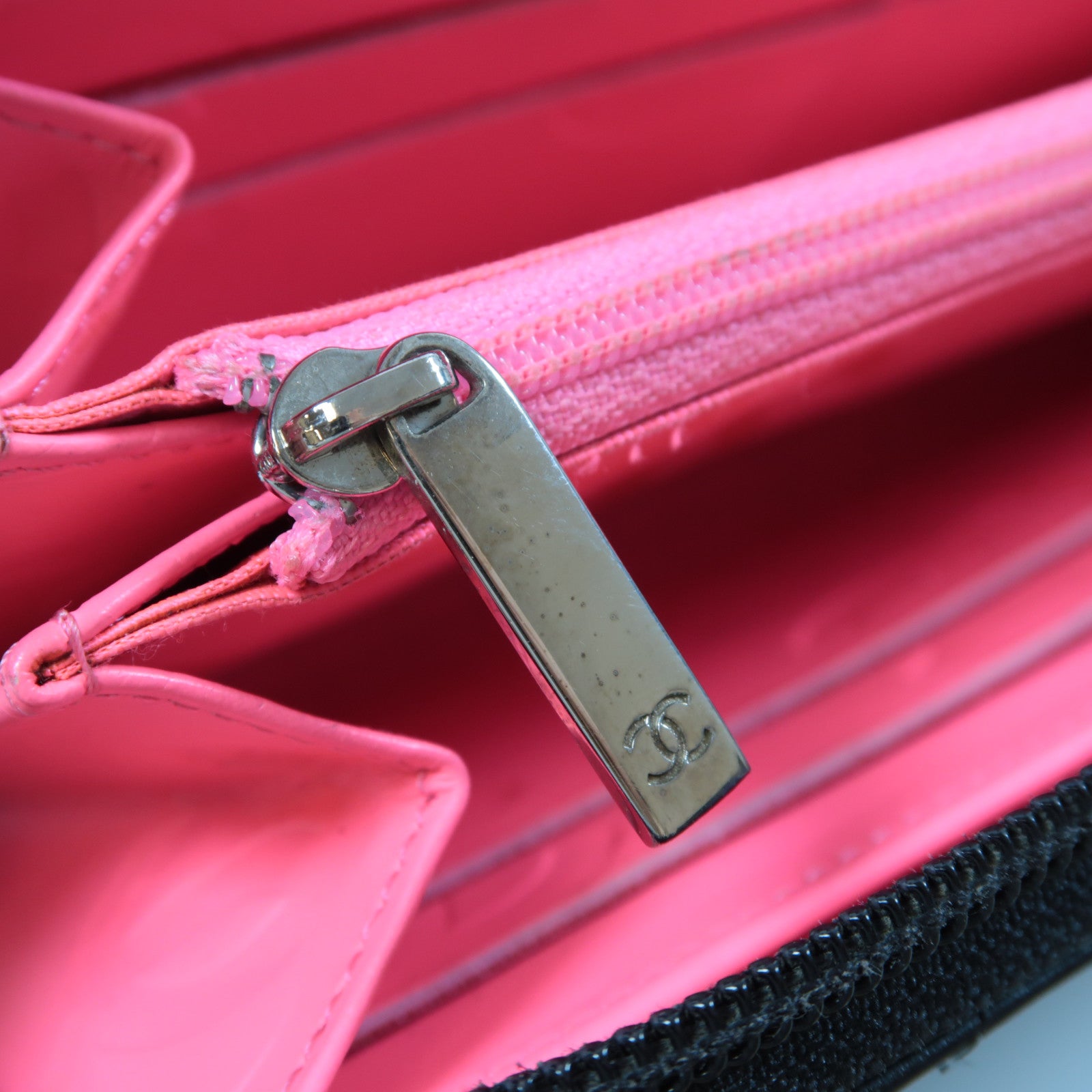 CHANEL 【激減優惠】菱格羊皮皮革Cambon Line Zipper Long Wallet銀扣長錢包黑色