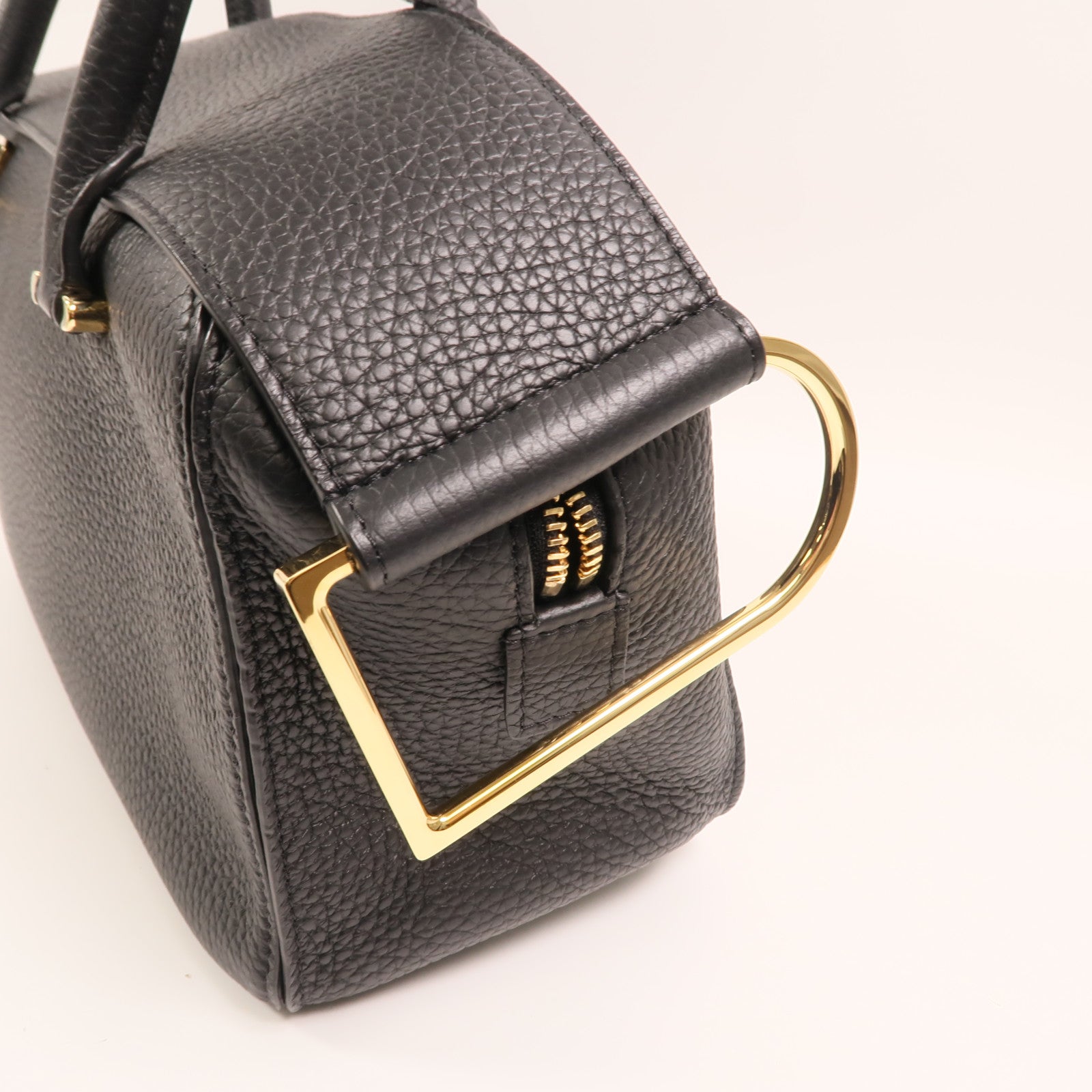 Delvaux 牛皮皮革Cool Box MM金扣手挽肩背兩用袋