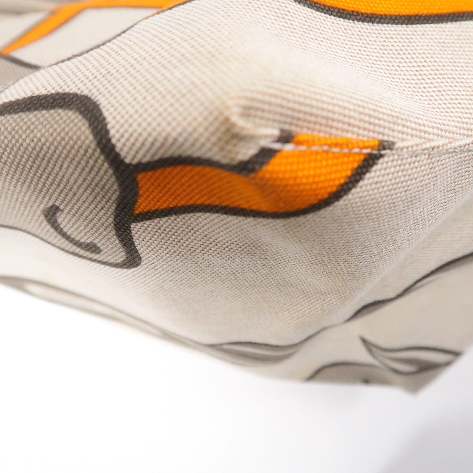 HERMES 帆布Steeple 28肩背袋