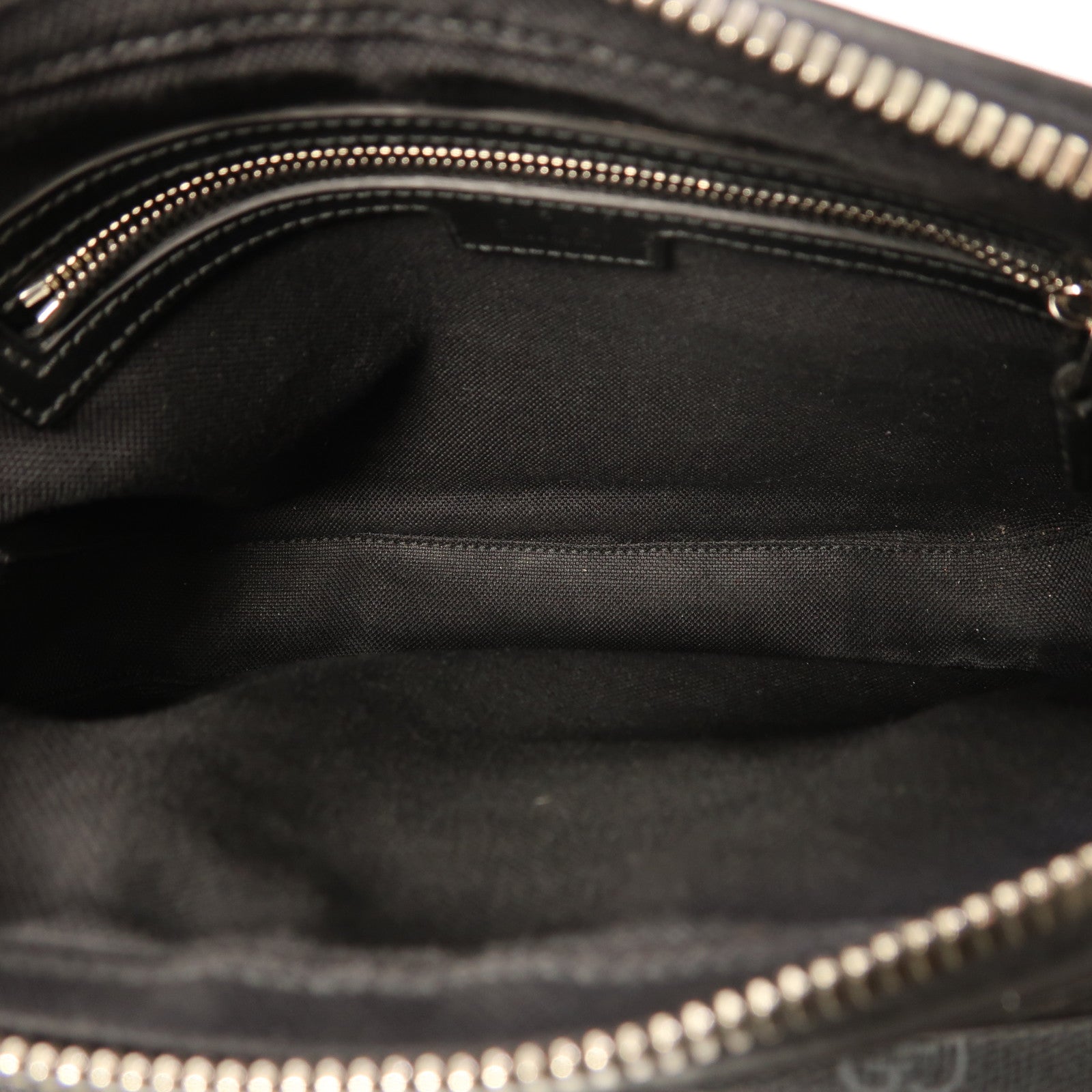 GUCCI 塗層帆布Crossbody Bag銀扣肩背袋