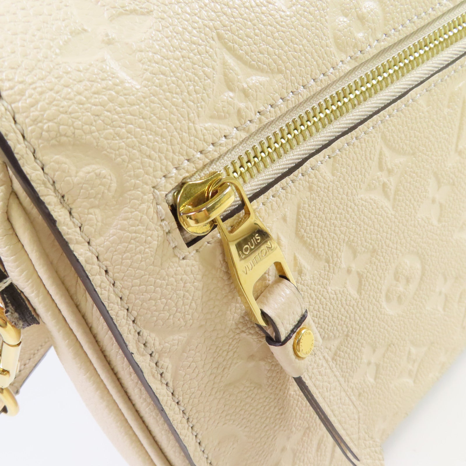 LOUIS VUITTON Monogram Empreinte Pochette Metis金扣手挽肩背兩用袋米色
