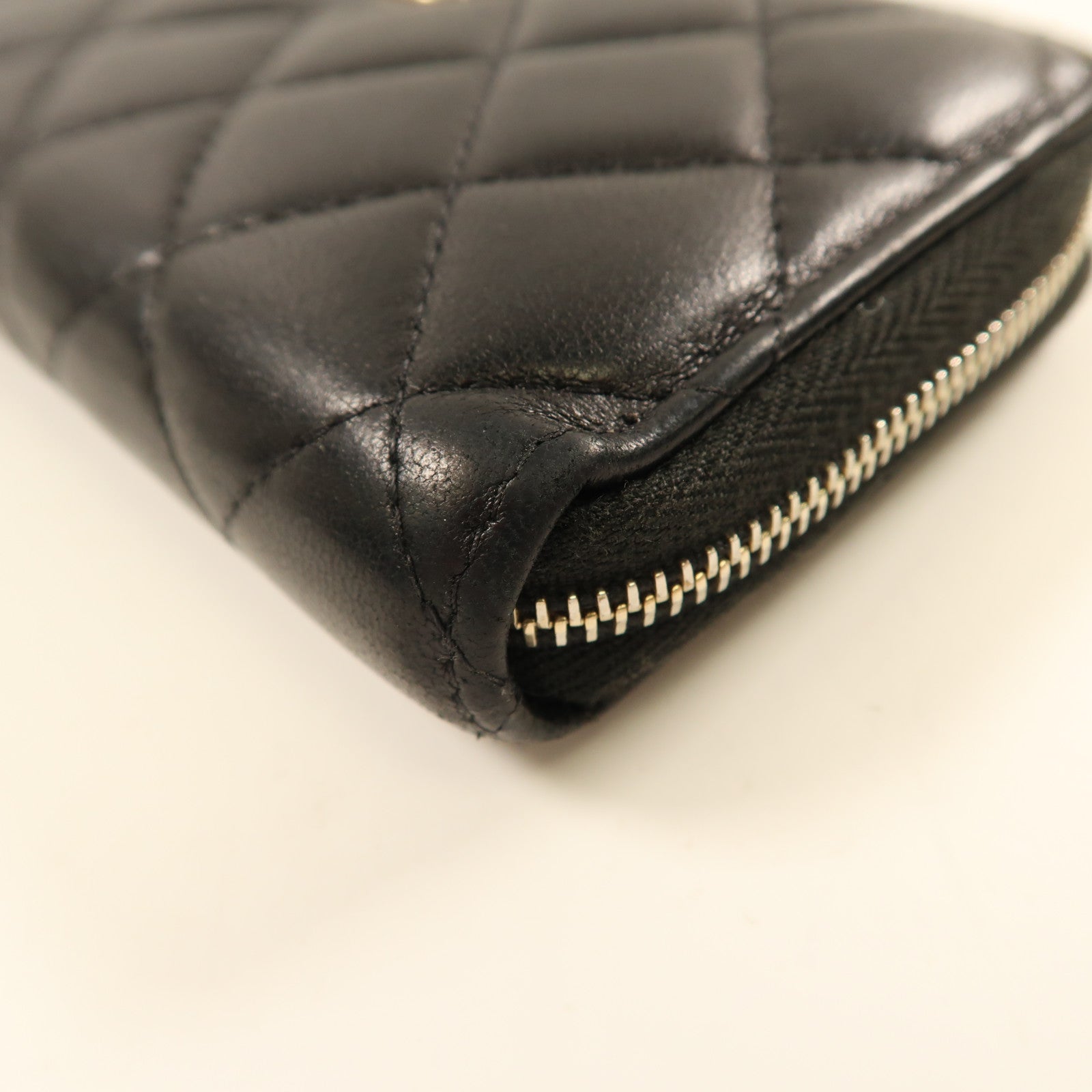CHANEL 羊皮皮革Pouch Wallet金扣錢包黑色