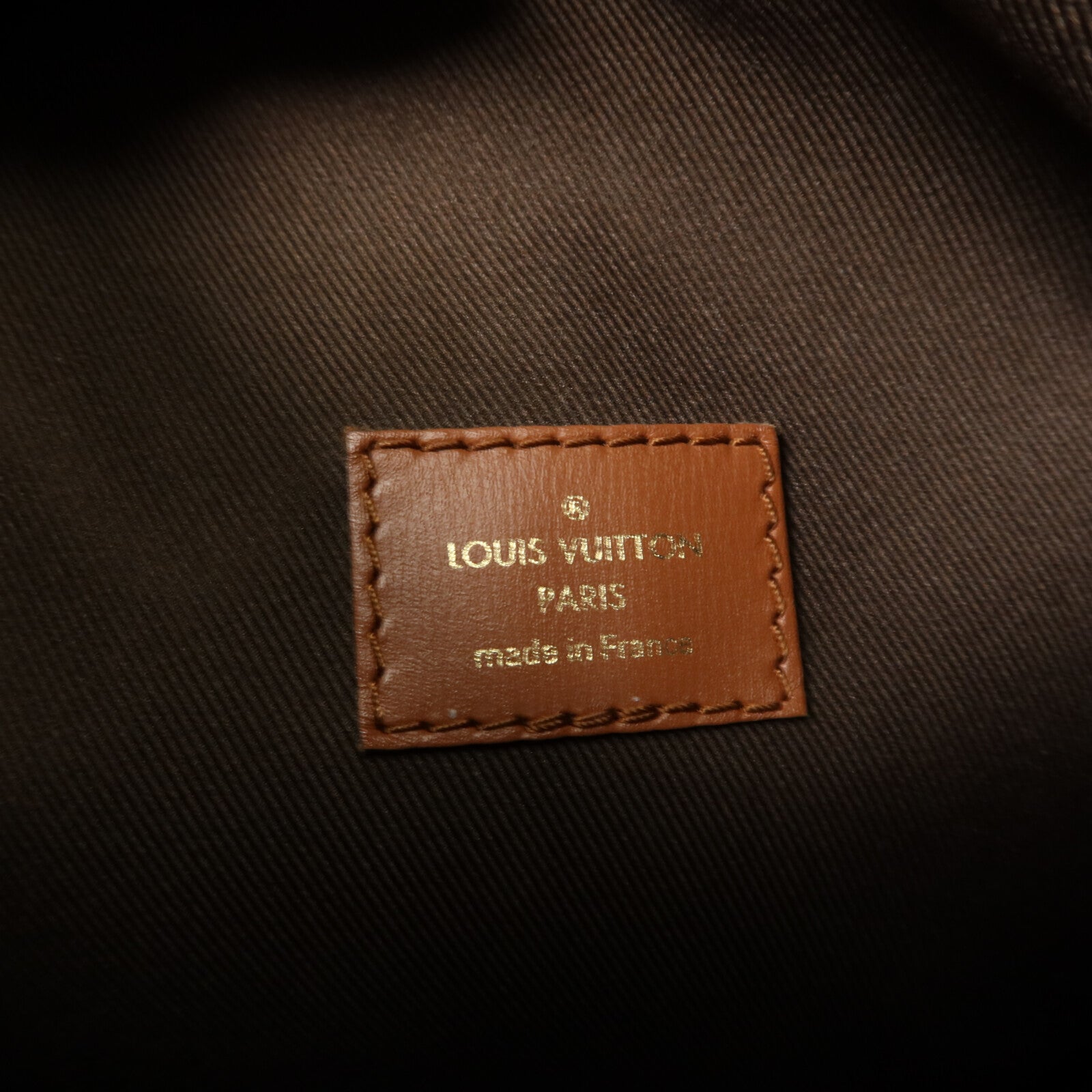 LOUIS VUITTON Monogram Reverse Loop Hobo手挽肩背兩用袋