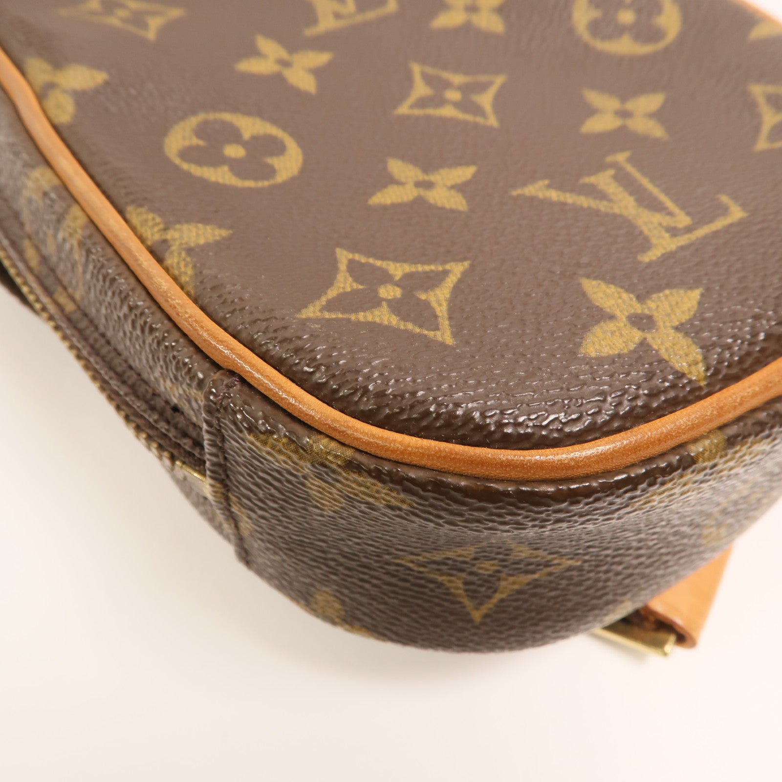 LOUIS VUITTON Monogram Pochette Gange金扣肩背袋