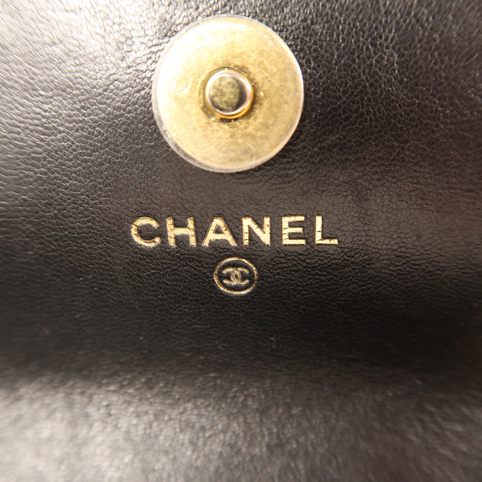 CHANEL 羊皮皮革Flap Phone Holder金扣鏈帶肩背袋