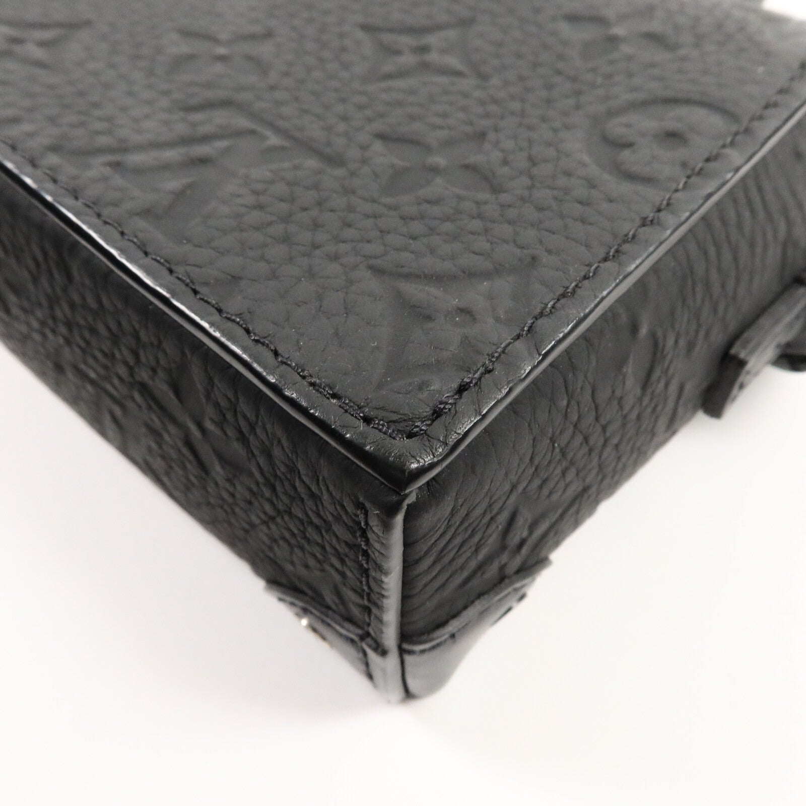 LOUIS VUITTON Monogram Taurillon Steamer Wearable Wallet扣肩背袋