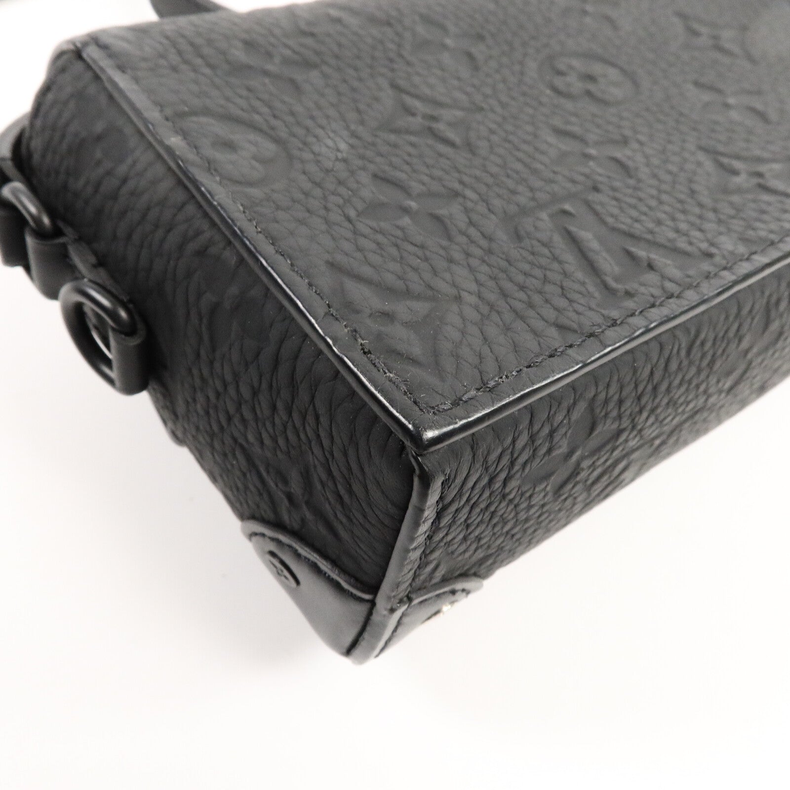 LOUIS VUITTON Monogram Taurillon Steamer Wearable Wallet扣肩背袋
