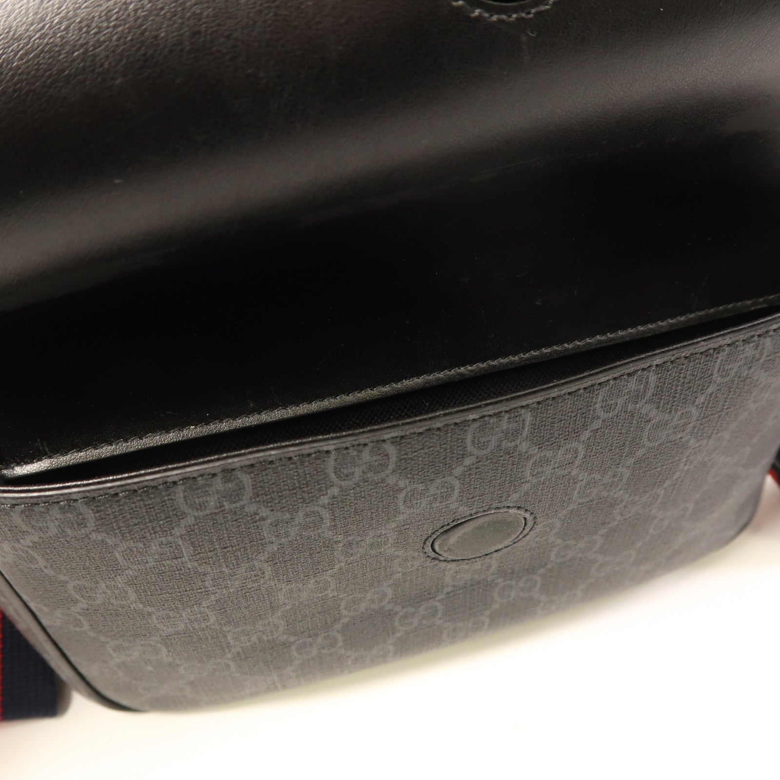 GUCCI 塗層帆布Crossbody Bag銀扣肩背袋