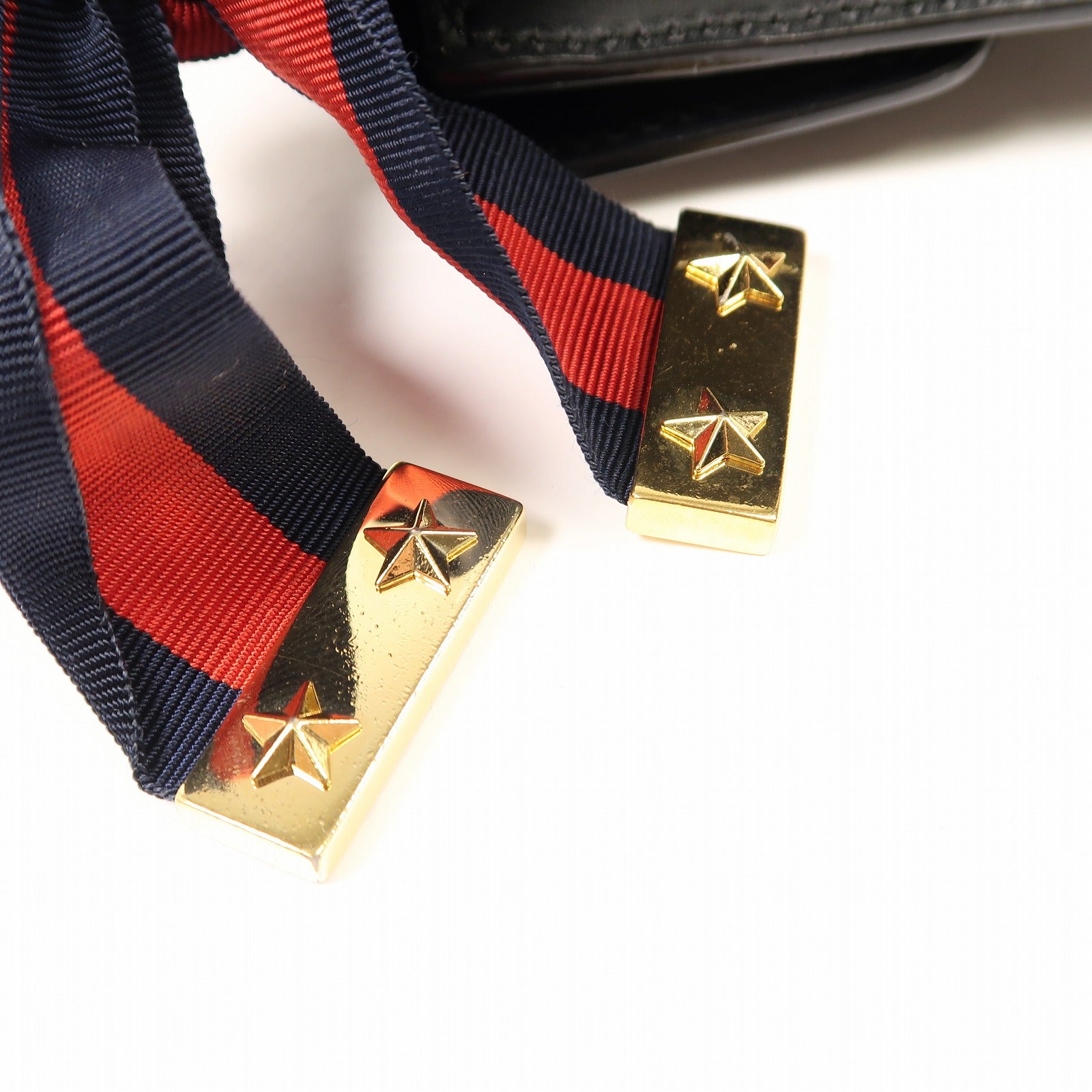 GUCCI 牛皮皮革Sylvie Mini金扣鏈帶肩背袋