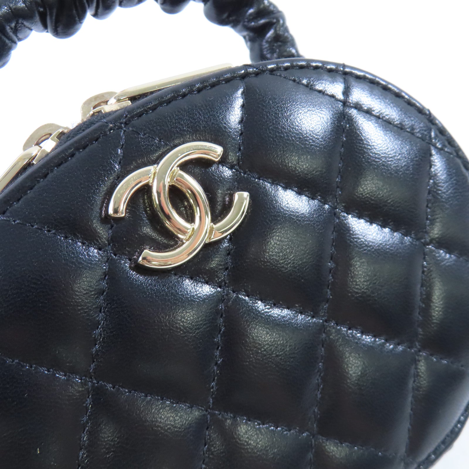 CHANEL 【激減優惠】菱格牛皮皮革Hand Bag金扣手挽袋黑色