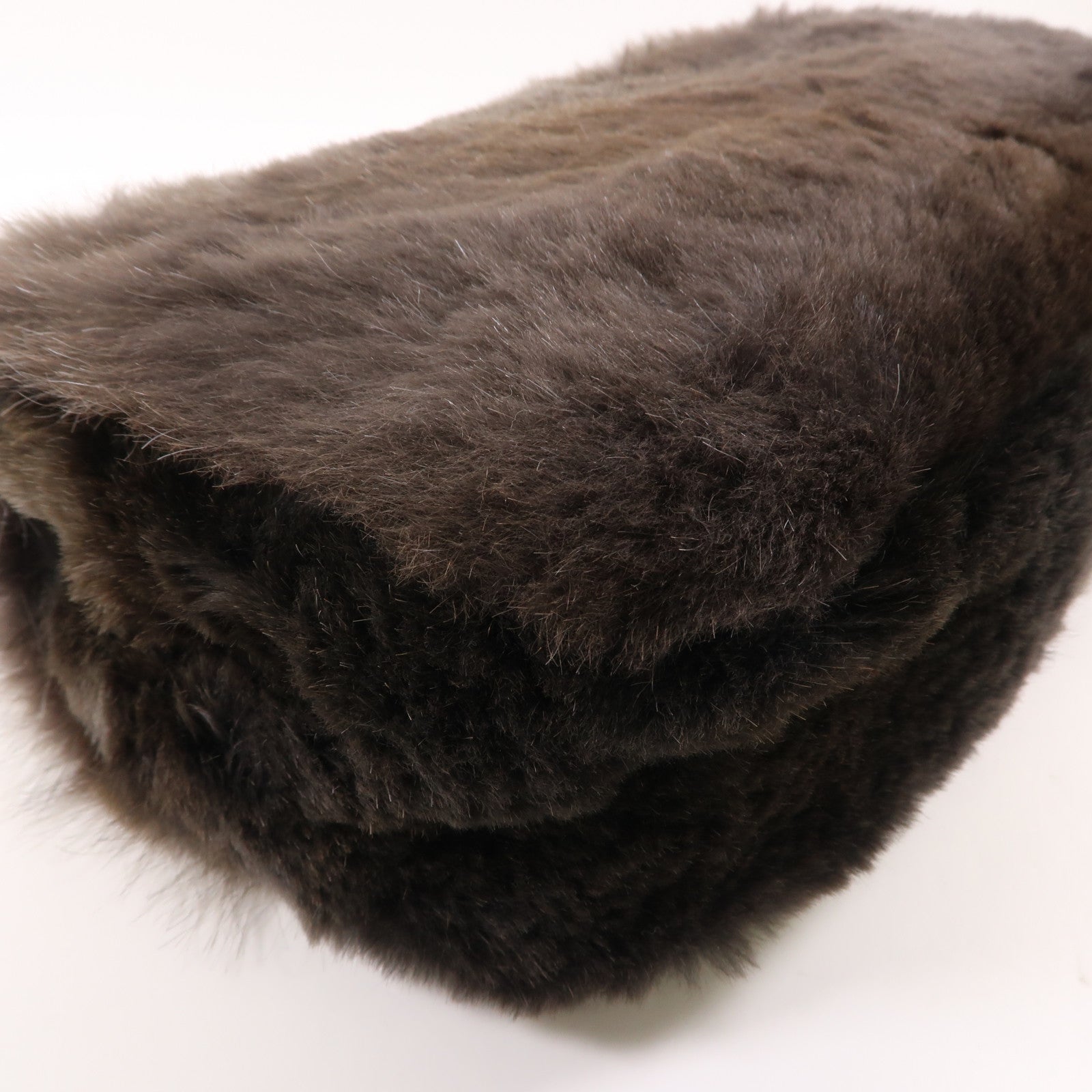 CHANEL 毛皮Fur CC Flap銀扣肩背袋灰色