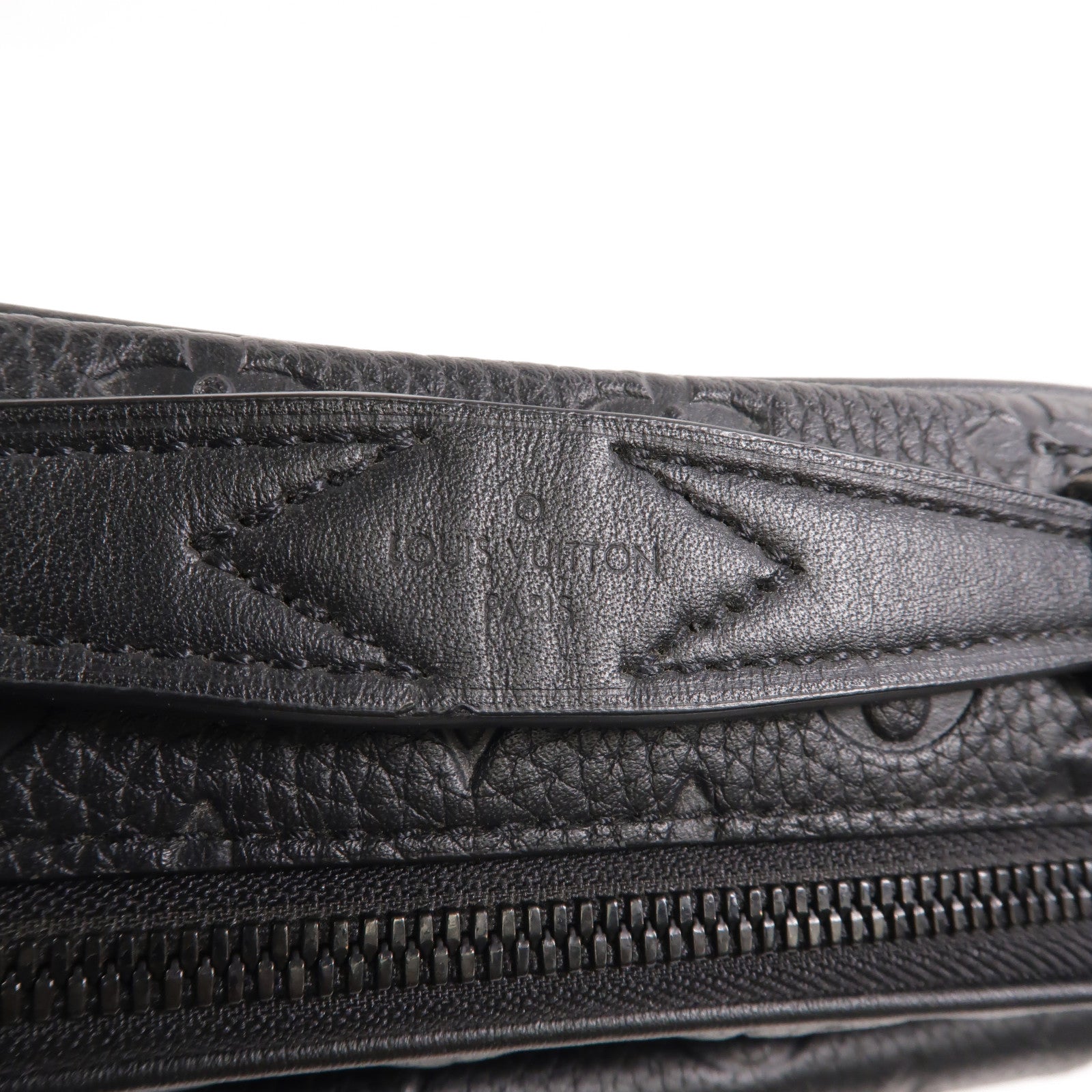 LOUIS VUITTON Monogram Taurillon S Lock肩背袋