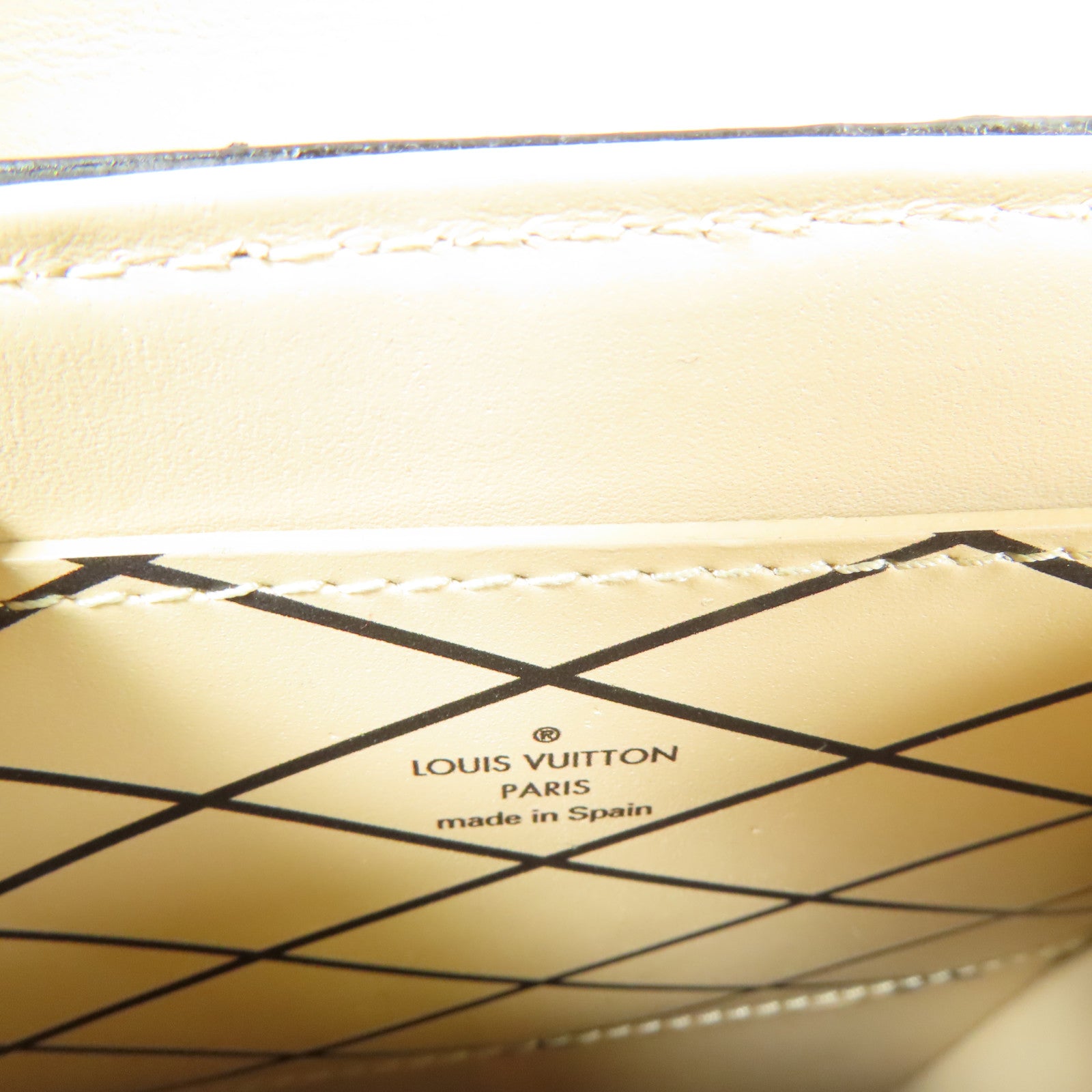 LOUIS VUITTON LV GHW Pochette Trunk Vertical Shoulder Bag Monogram M63913 Brown