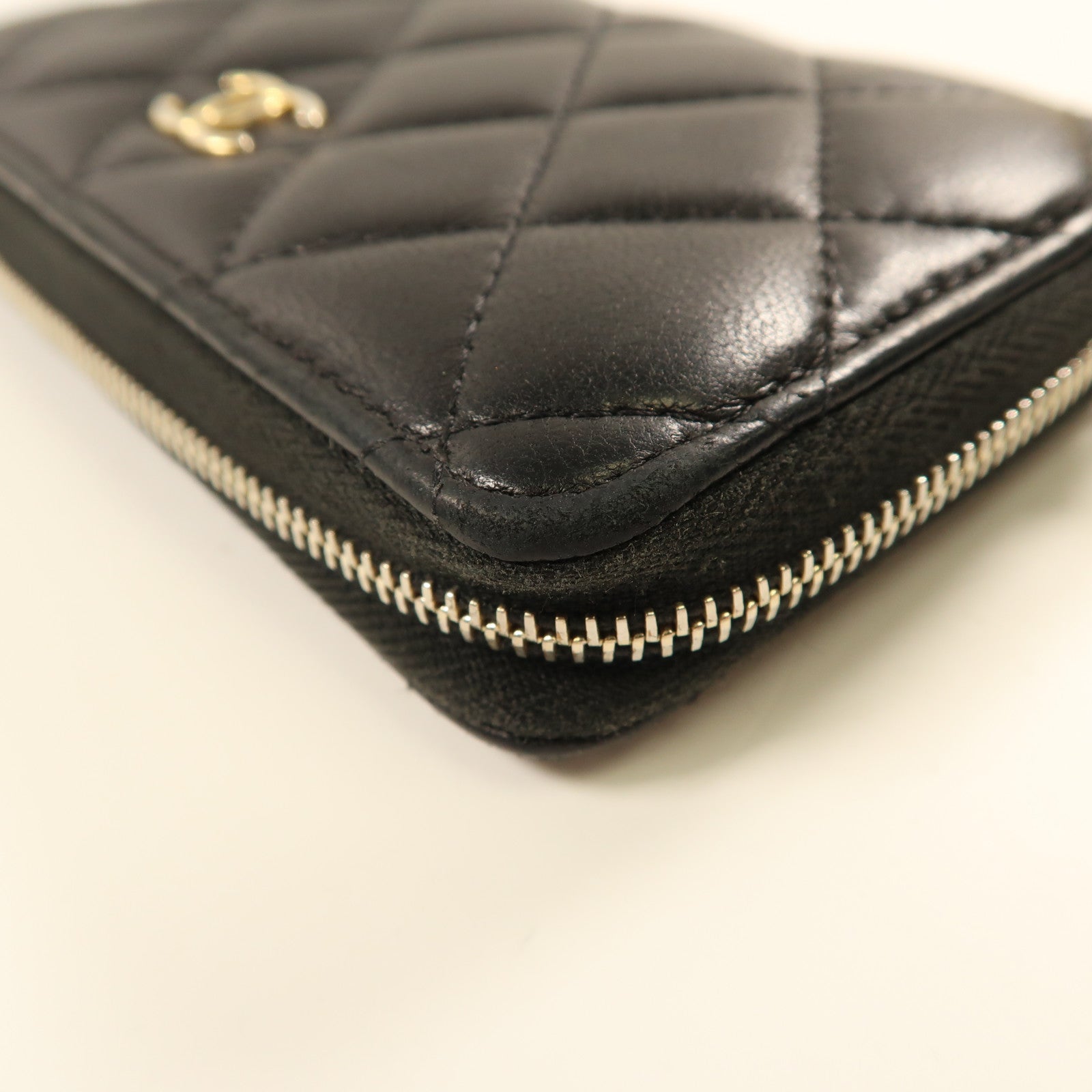 CHANEL 羊皮皮革Pouch Wallet金扣錢包黑色