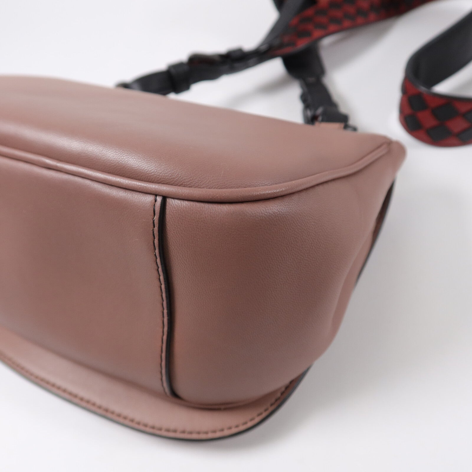 BOTTEGA VENETA 牛皮皮革Luna Bag肩背袋