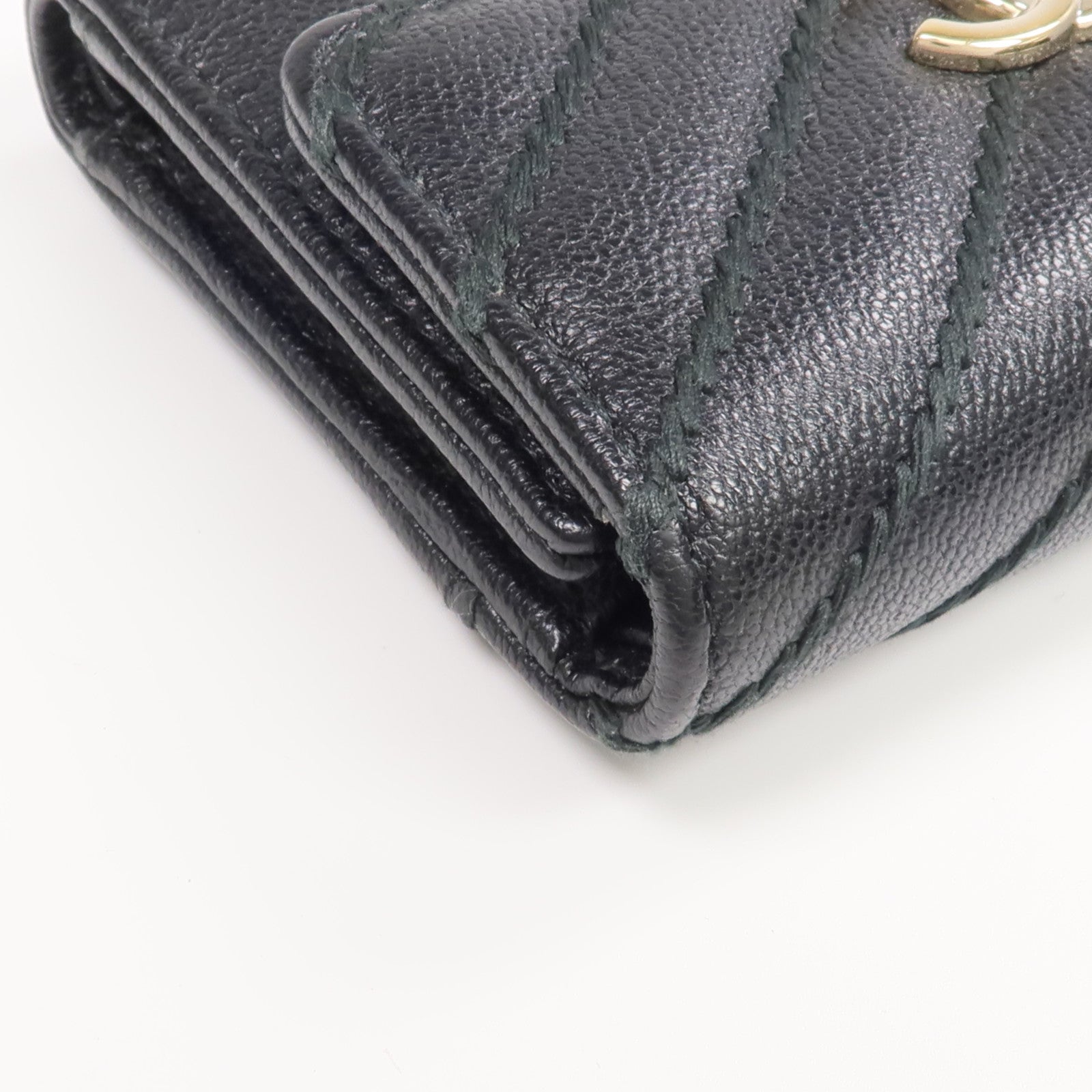 CHANEL 牛皮皮革Wallet金扣錢包