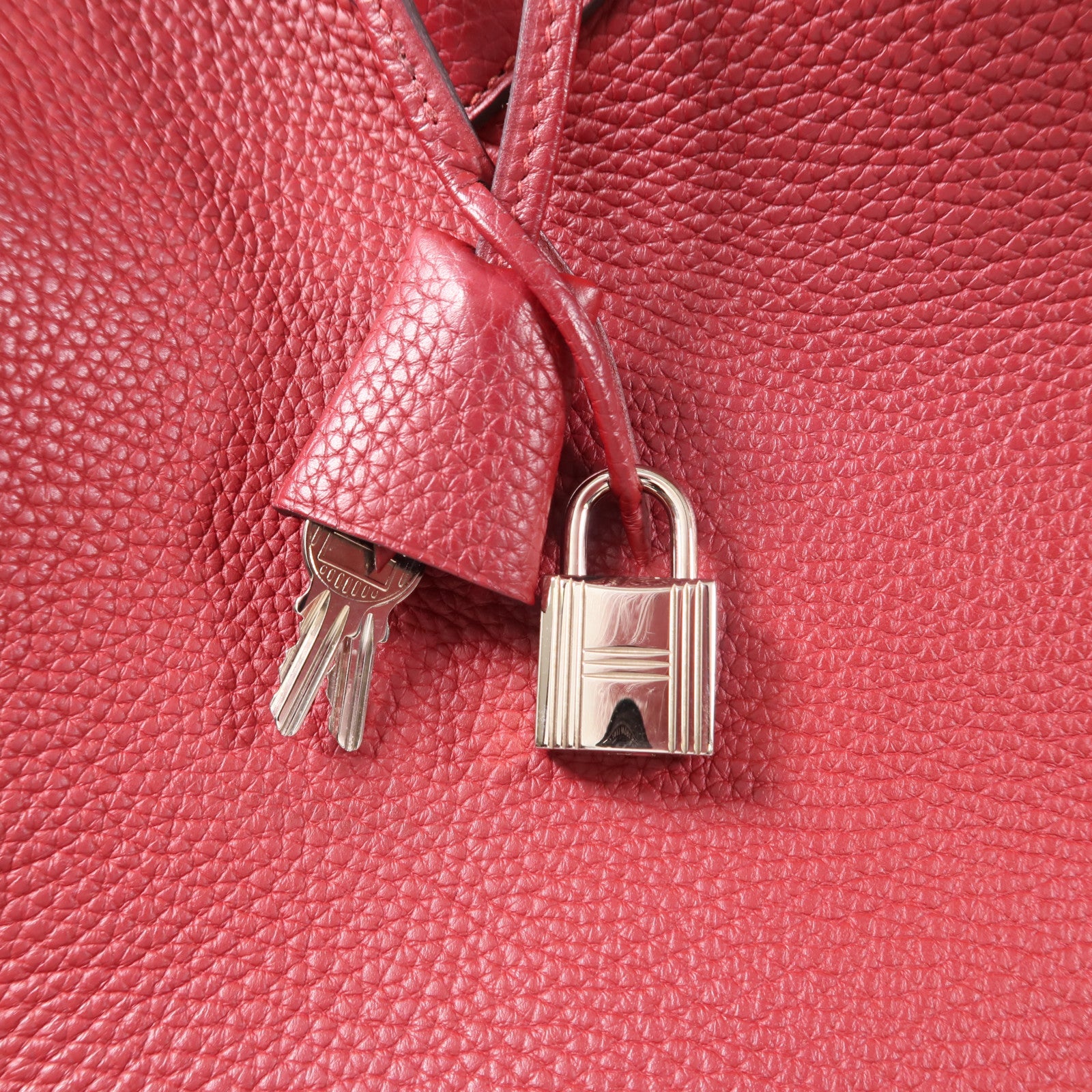 HERMES Clemence皮革Victoria 35銀扣肩背袋Rubis
