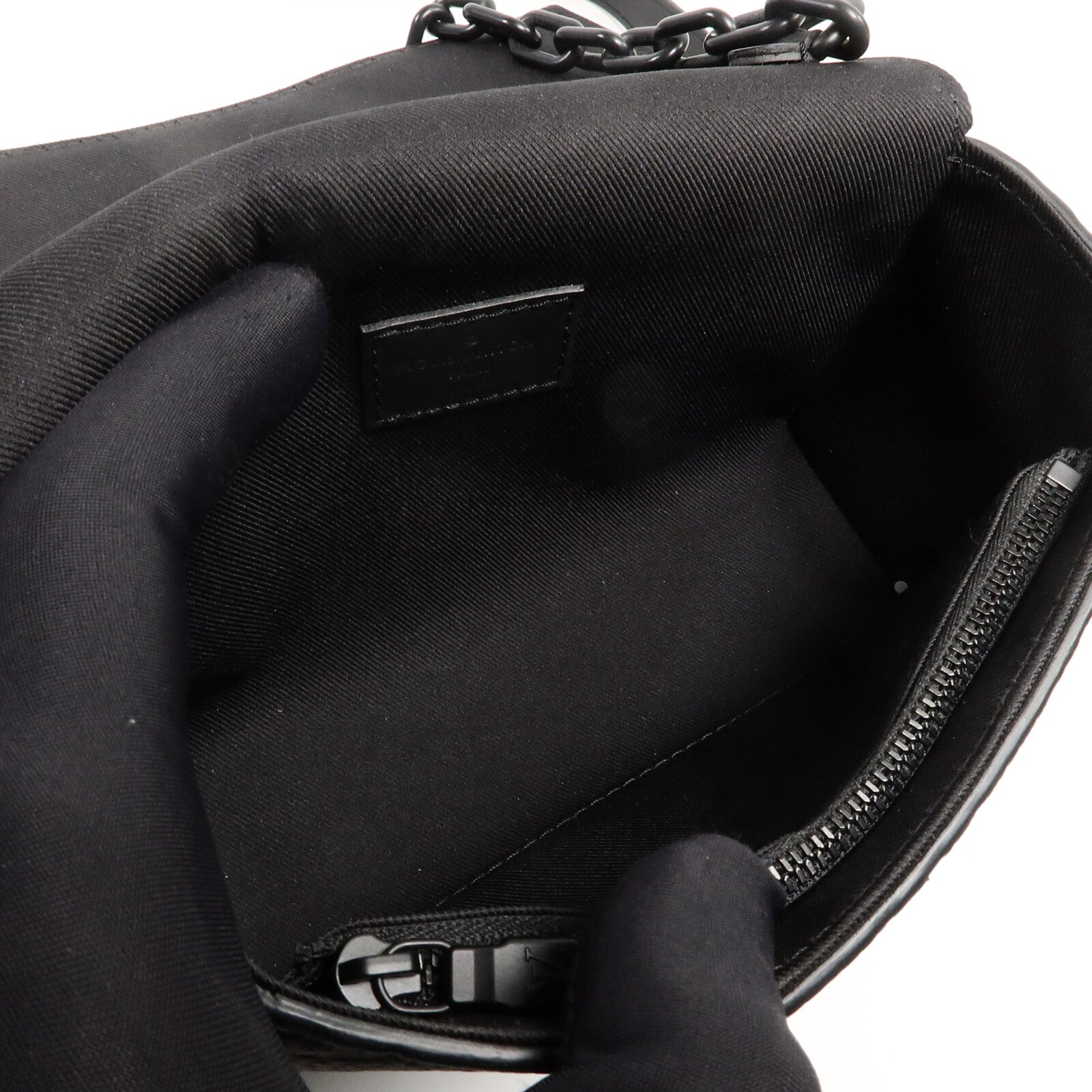 LOUIS VUITTON Monogram Taurillon Steamer Wearable Wallet扣肩背袋