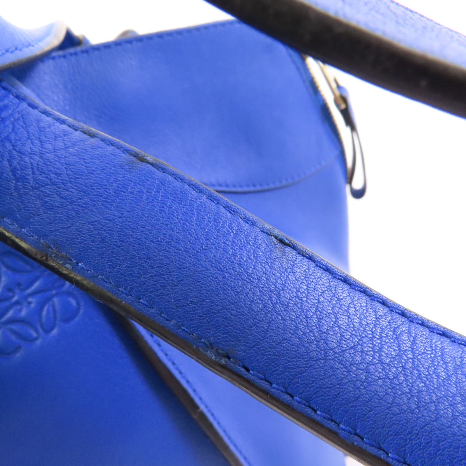 LOEWE 【激減優惠】牛皮皮革Hammock銀扣肩背袋