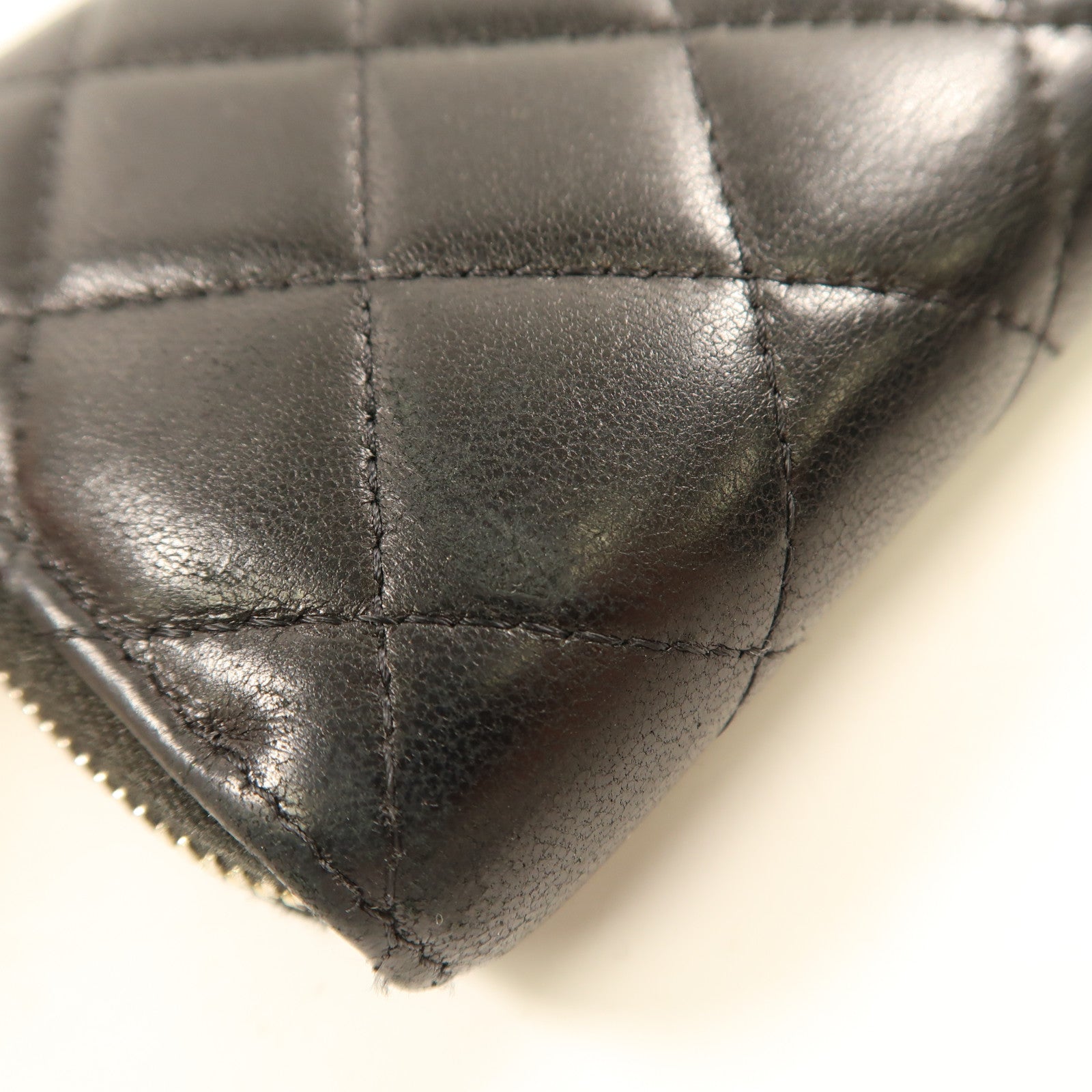 CHANEL 羊皮皮革Pouch Wallet金扣錢包黑色