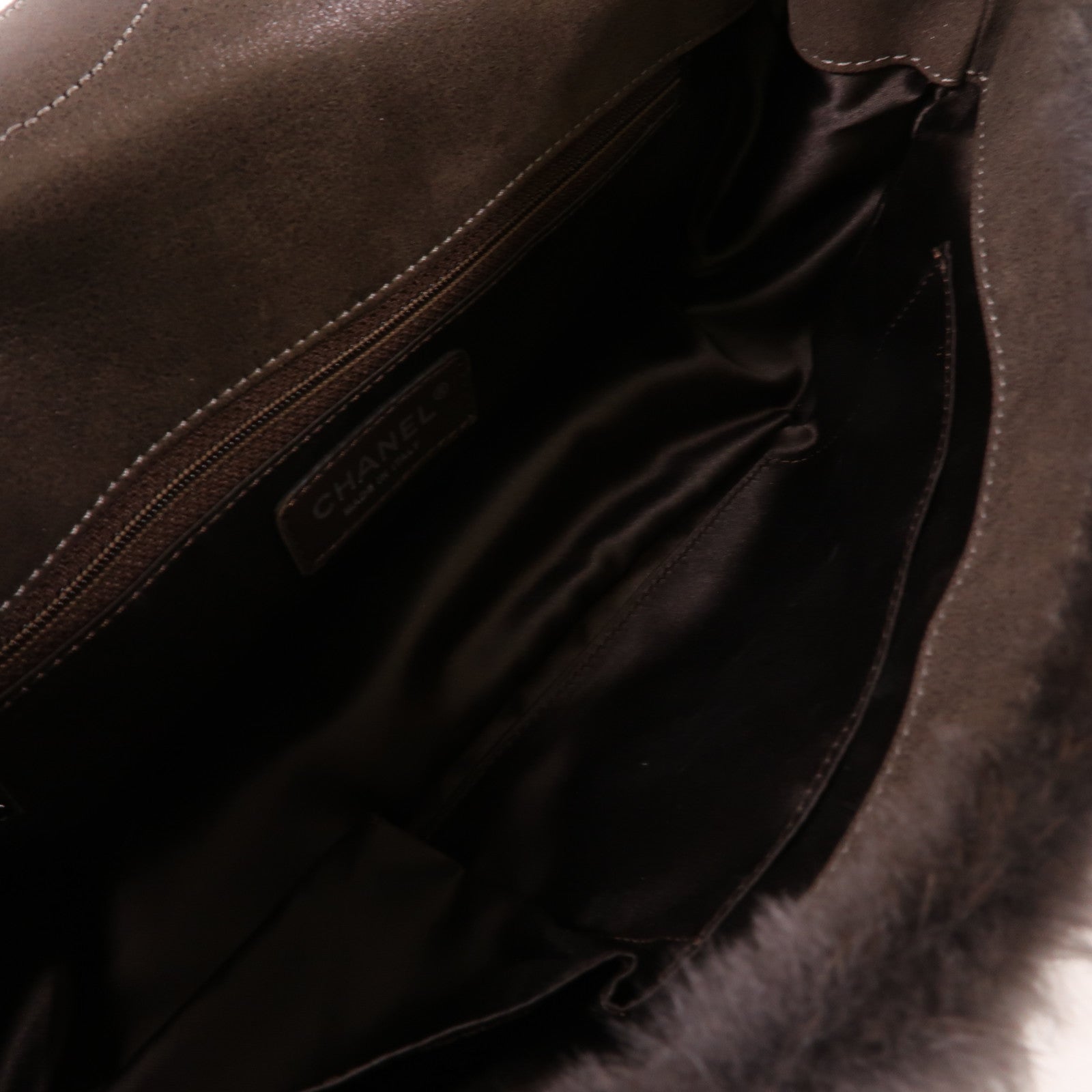 CHANEL 毛皮Fur CC Flap銀扣肩背袋灰色