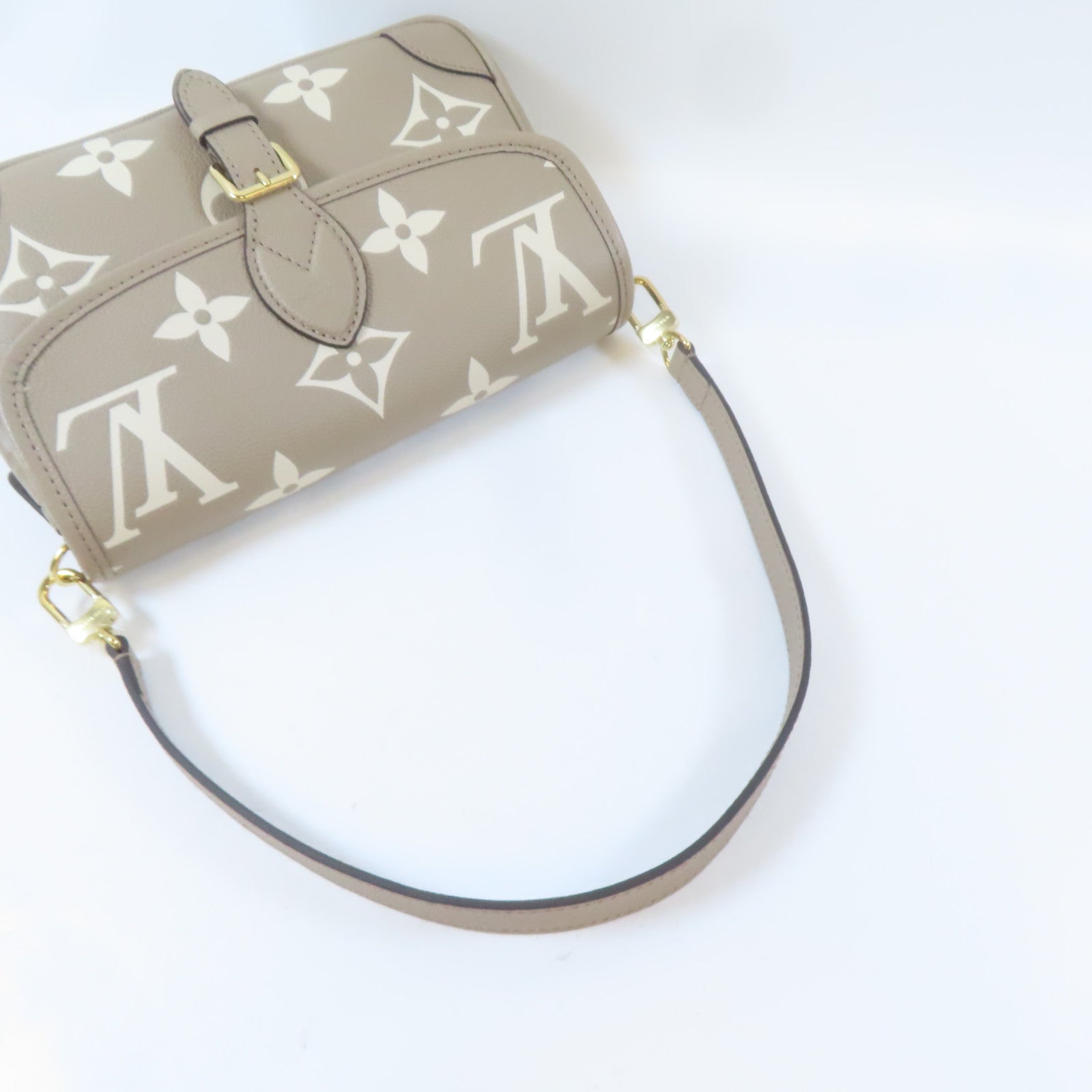 LOUIS VUITTON Monogram Empreinte Diane金扣手挽肩背兩用袋米色