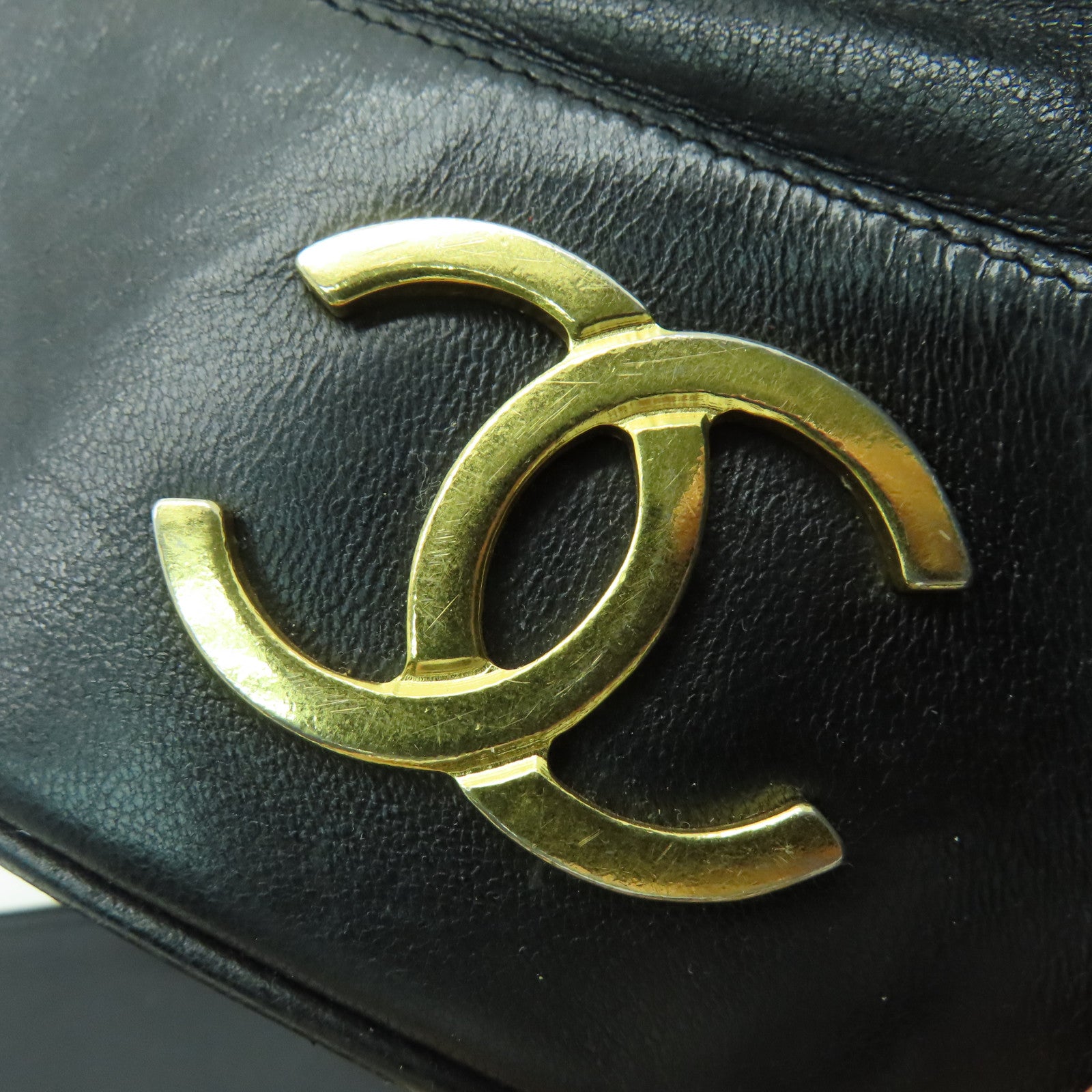 CHANEL 【激減優惠】羊皮皮革Shoulder Bag金扣肩背袋黑色