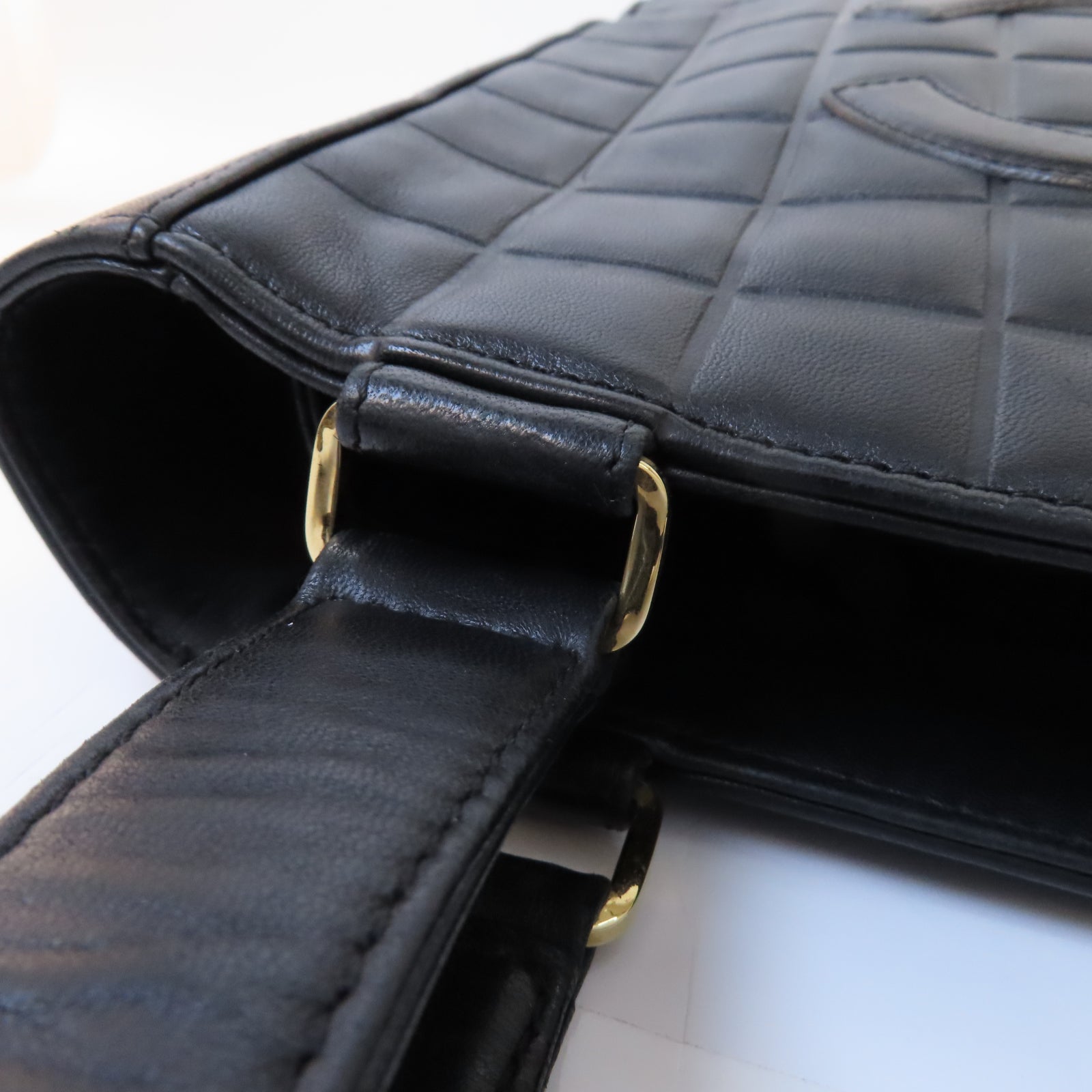 CHANEL 羊皮皮革Shoulder Bag金扣肩背袋黑色