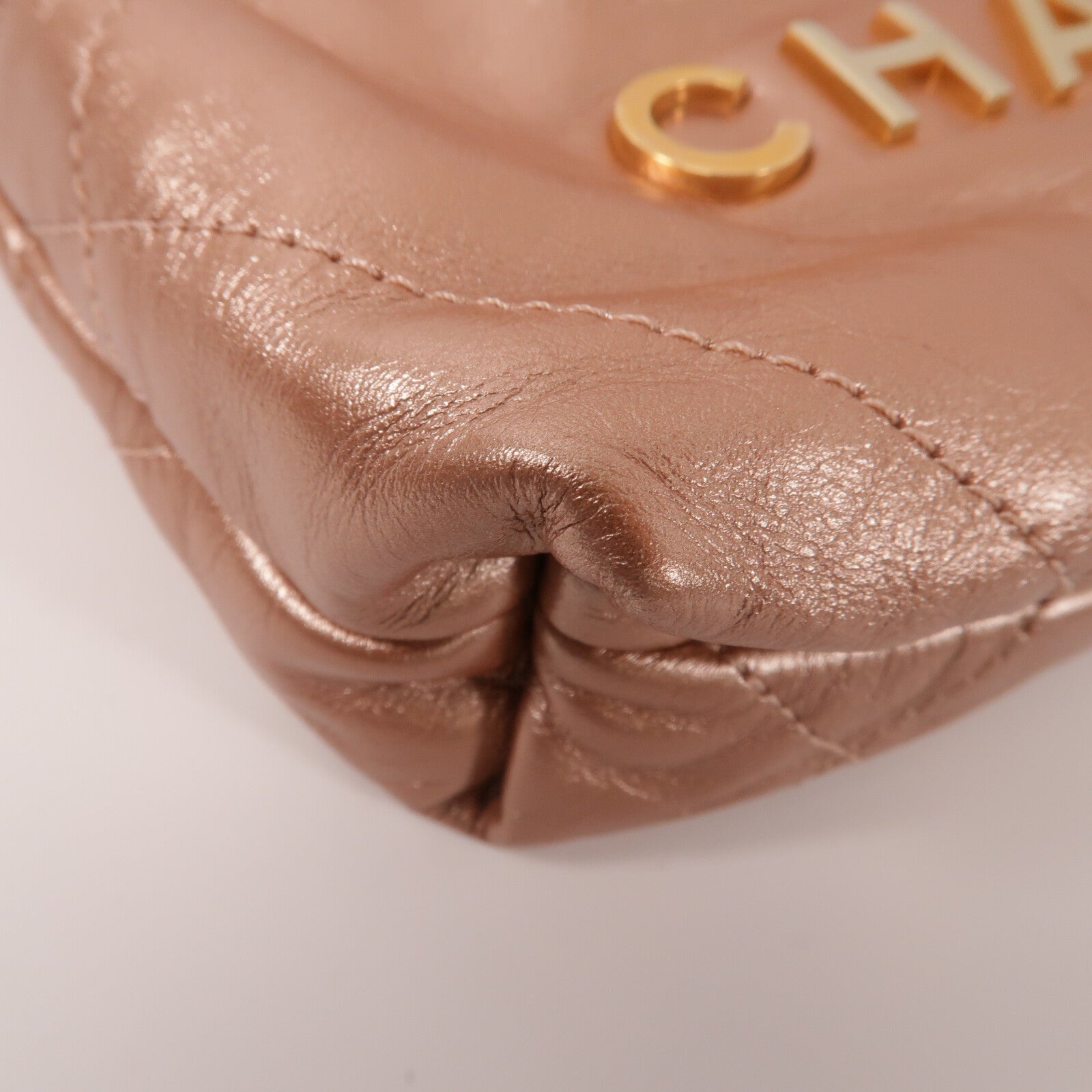 CHANEL 牛皮皮革Chanel 22 Mini鏈帶肩背袋