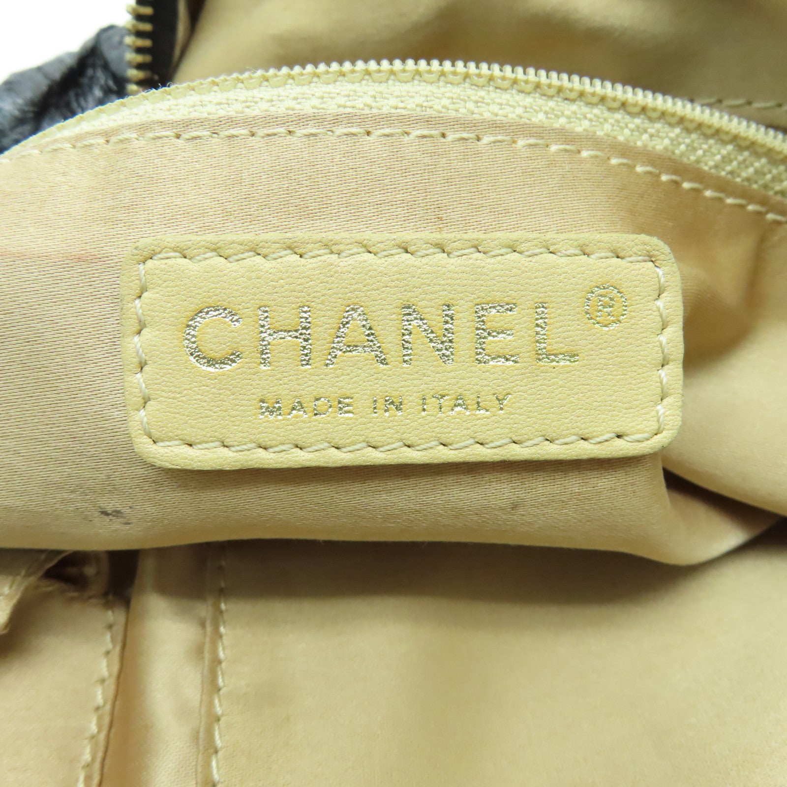 CHANEL 【清倉大減價】漆皮皮革Chain Shoulder金扣鏈帶肩背袋黑色