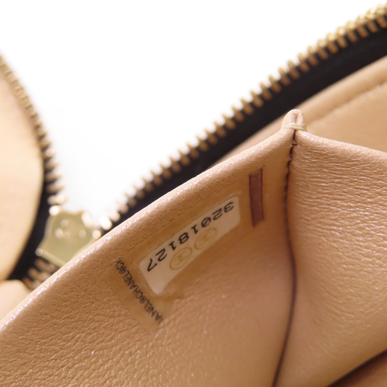 CHANEL 菱格牛皮皮革Hand Bag金扣手挽袋黑色