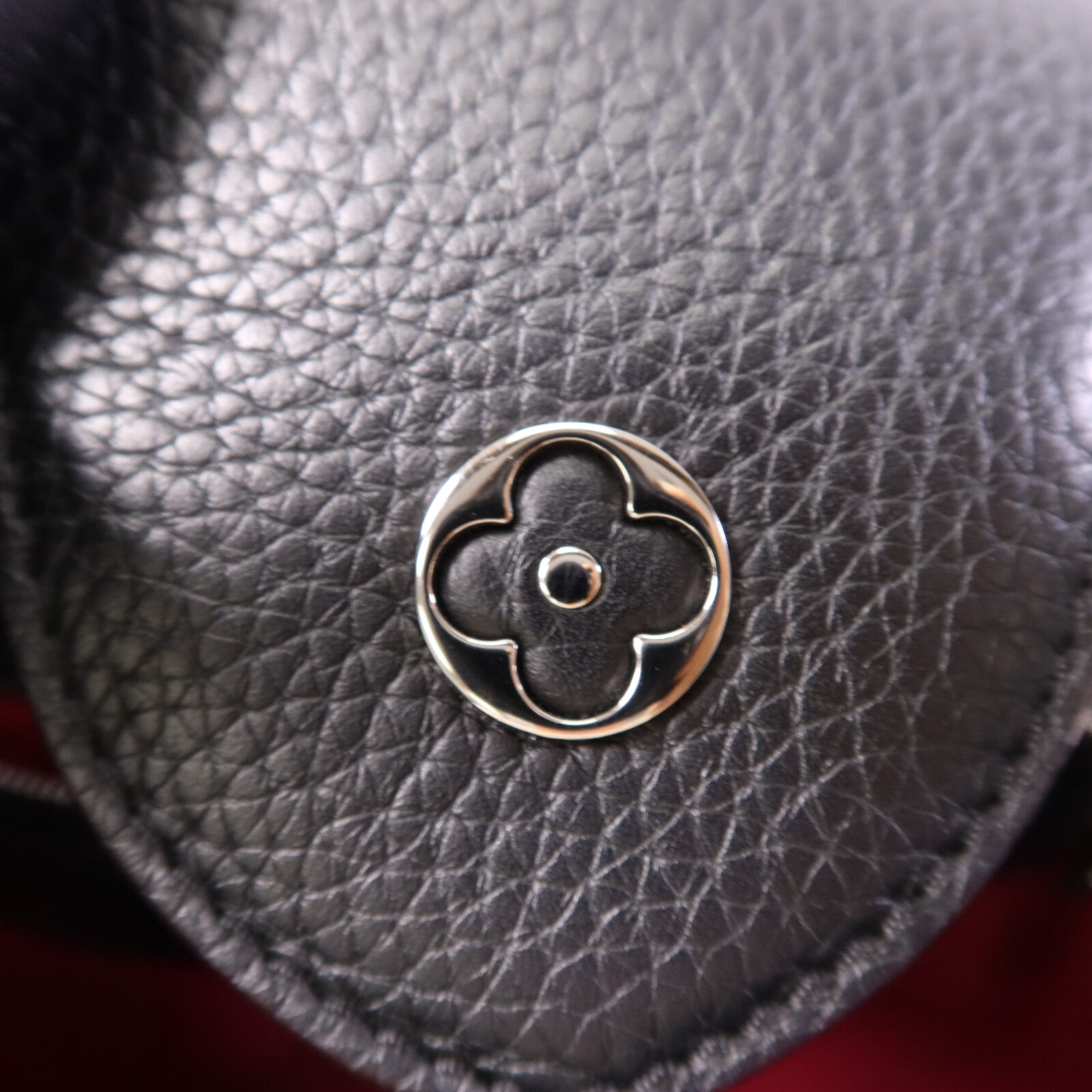 LOUIS VUITTON 【激減優惠】Taurillon/蛇皮皮革Capucines BB銀扣肩背袋