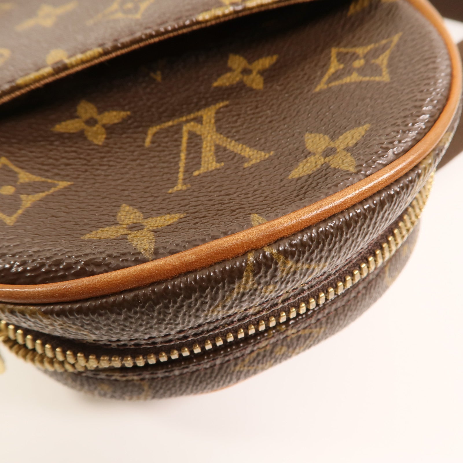 LOUIS VUITTON Monogram Pochette Gange金扣肩背袋