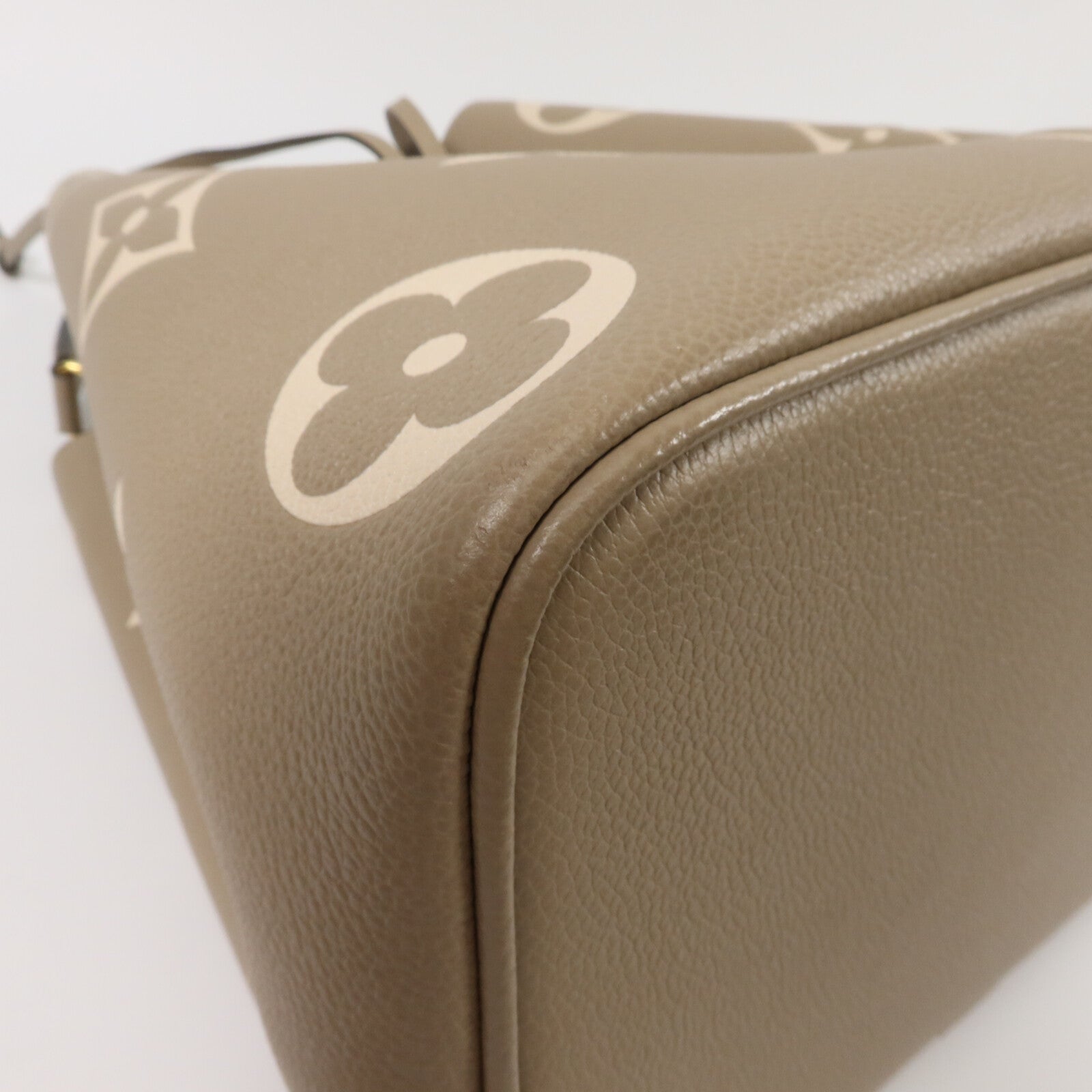 LOUIS VUITTON Monogram Empreinte Neo Noe MM手挽肩背兩用袋
