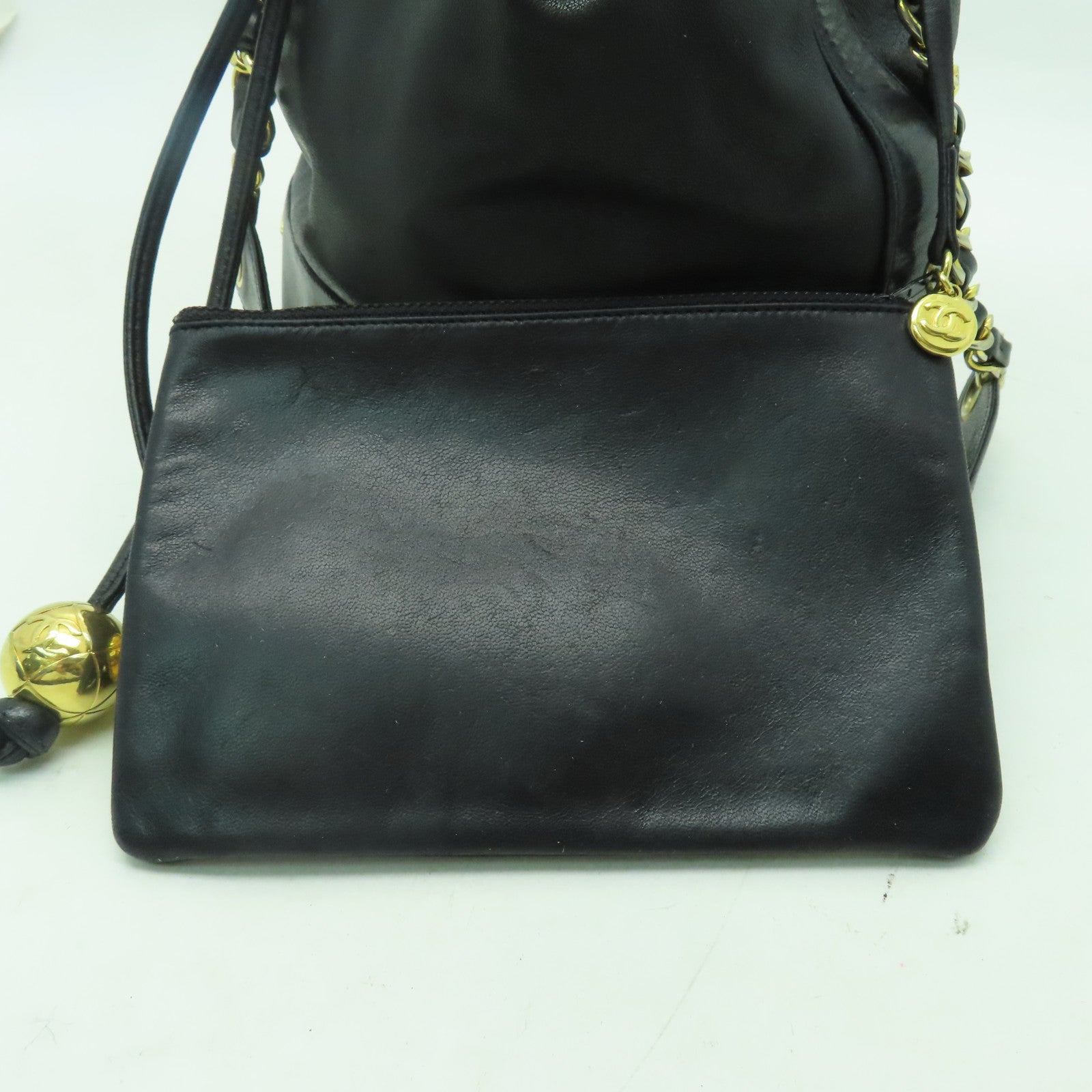 CHANEL 【激減優惠】羊皮皮革Shoulder Bag金扣肩背袋黑色