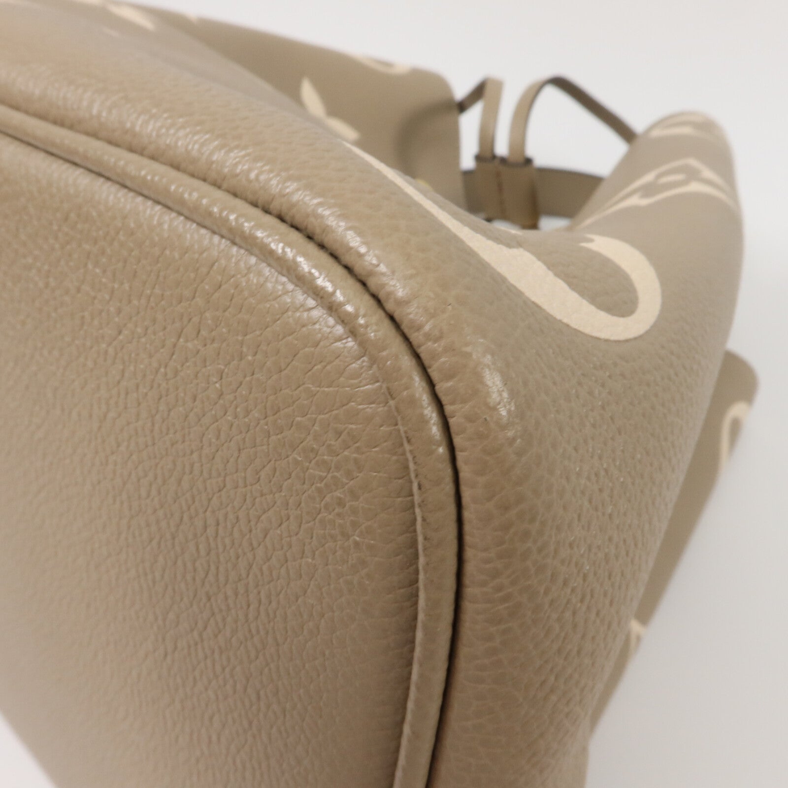 LOUIS VUITTON Monogram Empreinte Neo Noe MM手挽肩背兩用袋