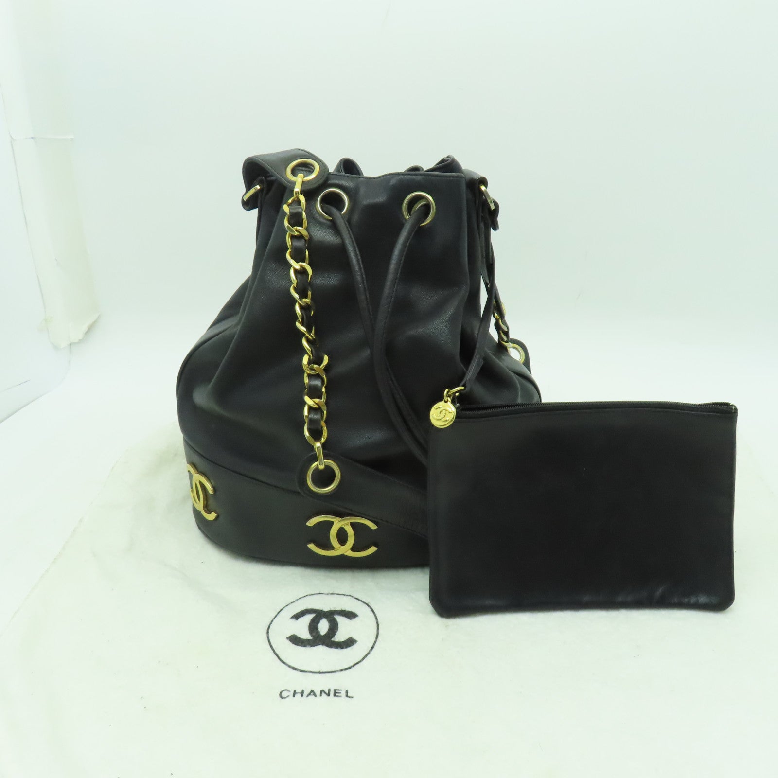 CHANEL 【激減優惠】羊皮皮革Shoulder Bag金扣肩背袋黑色