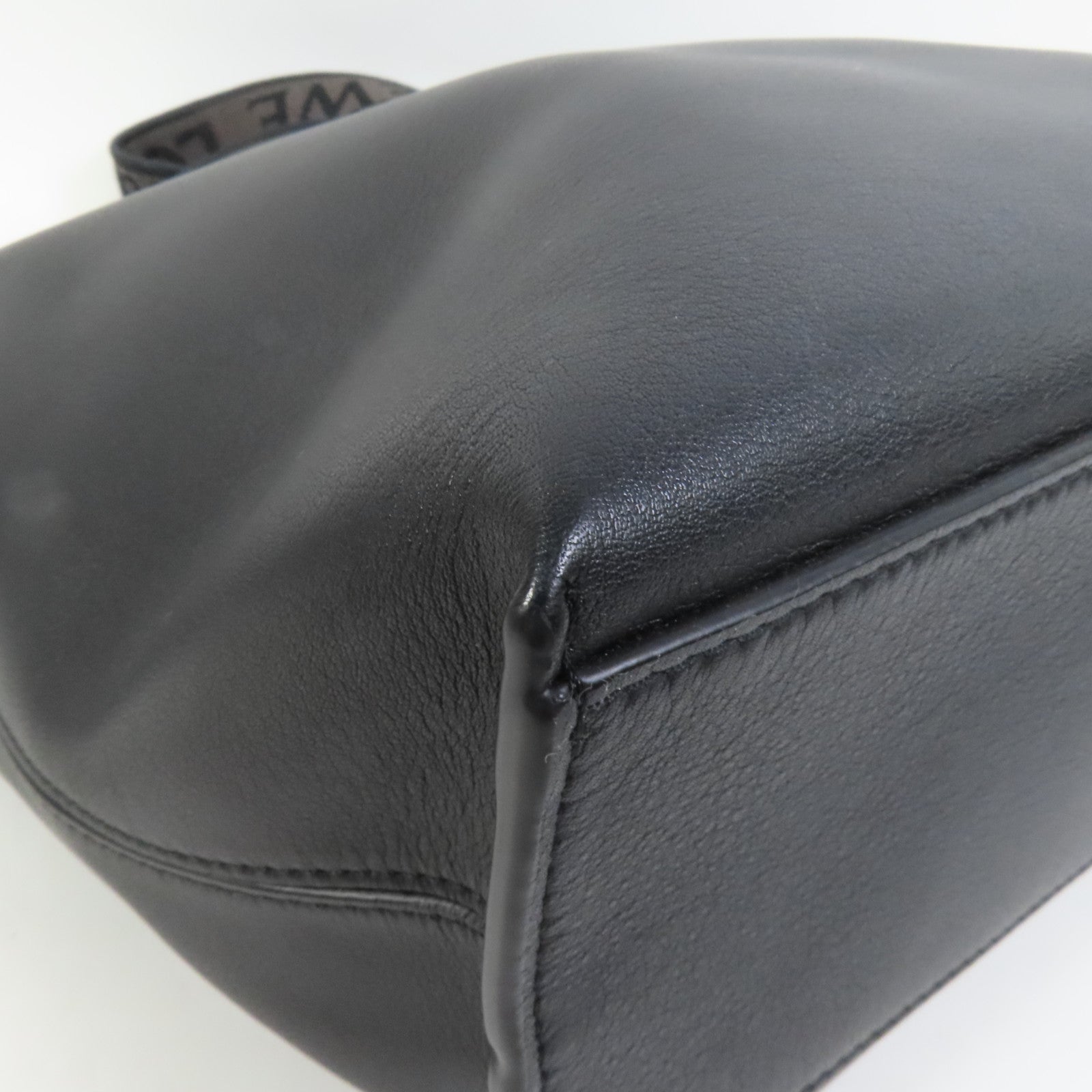 LOEWE 【激減優惠】牛皮皮革Cubi肩背袋