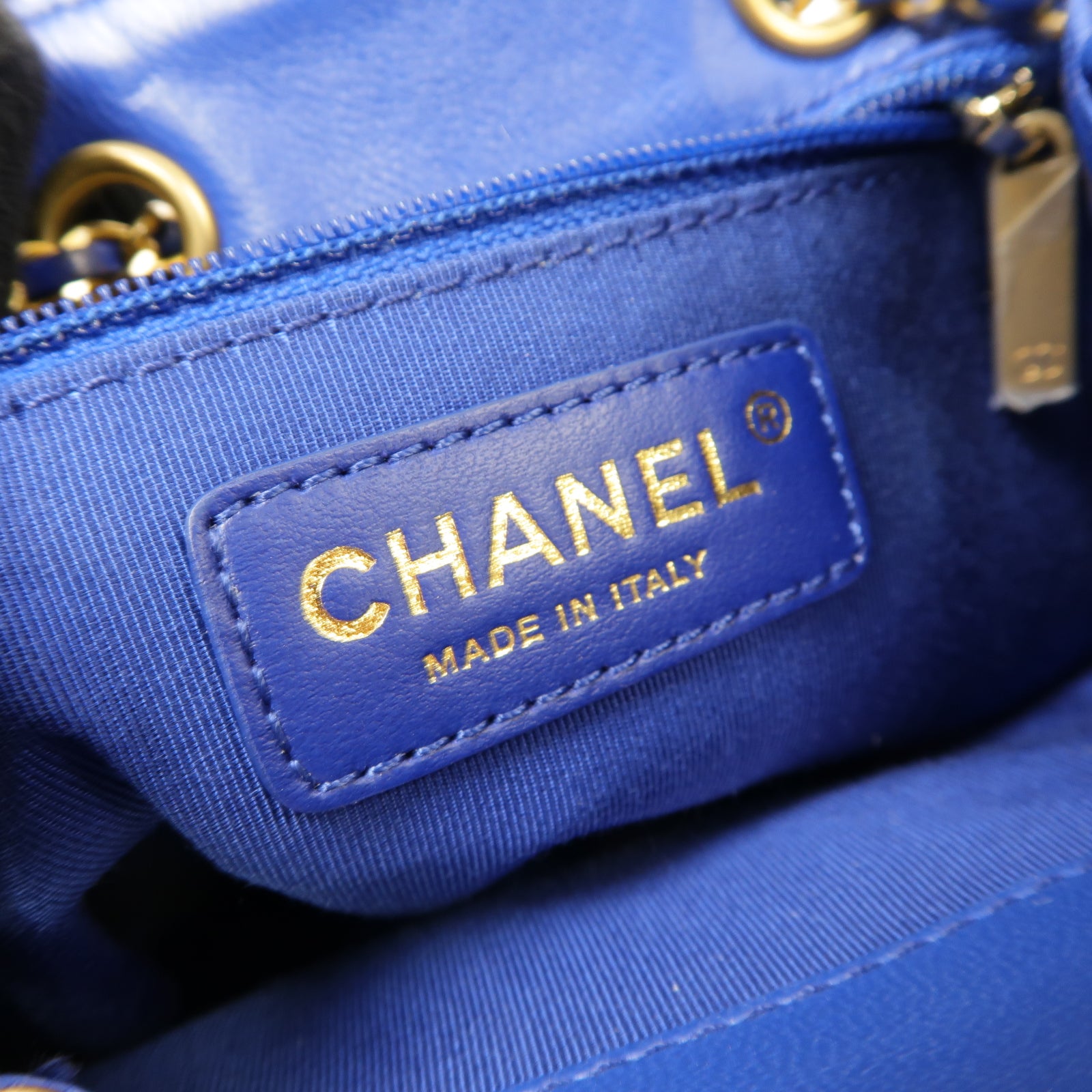 CHANEL 【激減優惠】菱格牛皮皮革Egyptian Amulet金扣鏈帶肩背袋藍色