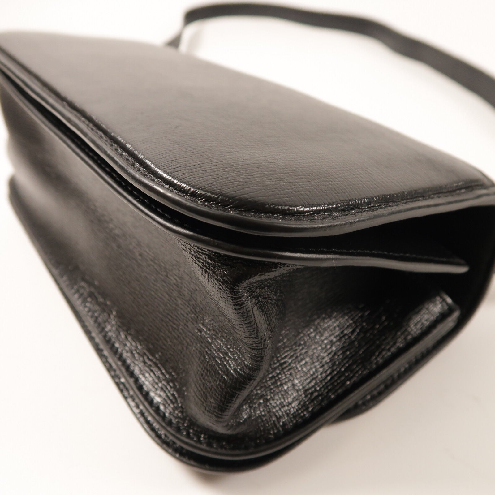 BALENCIAGA 牛皮皮革Gassip Bag金扣肩背袋