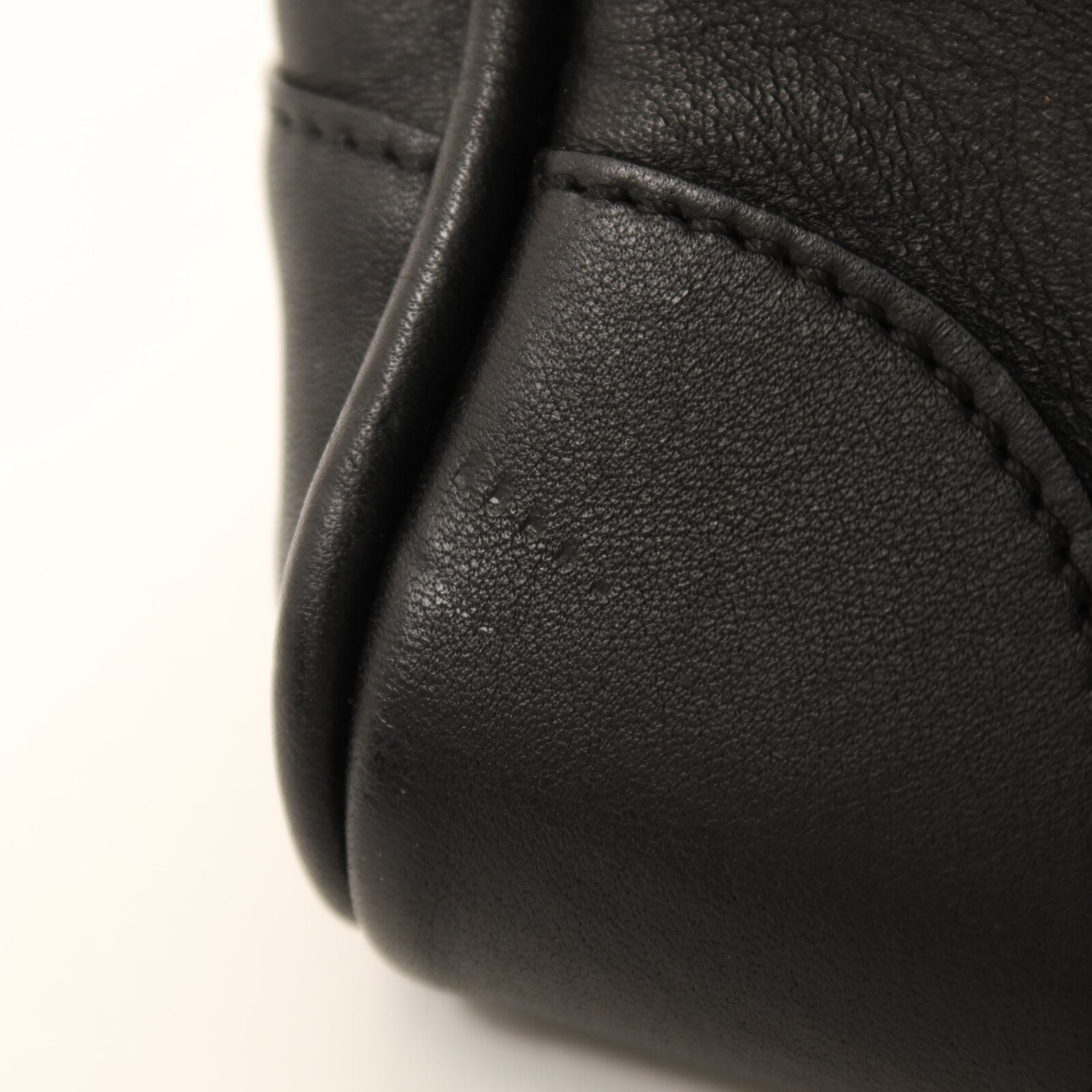 LOEWE 牛皮皮革Amazoha 75銀扣手挽肩背兩用袋