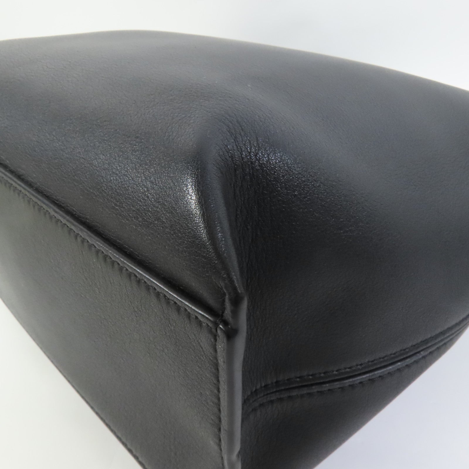 LOEWE 【激減優惠】牛皮皮革Cubi肩背袋