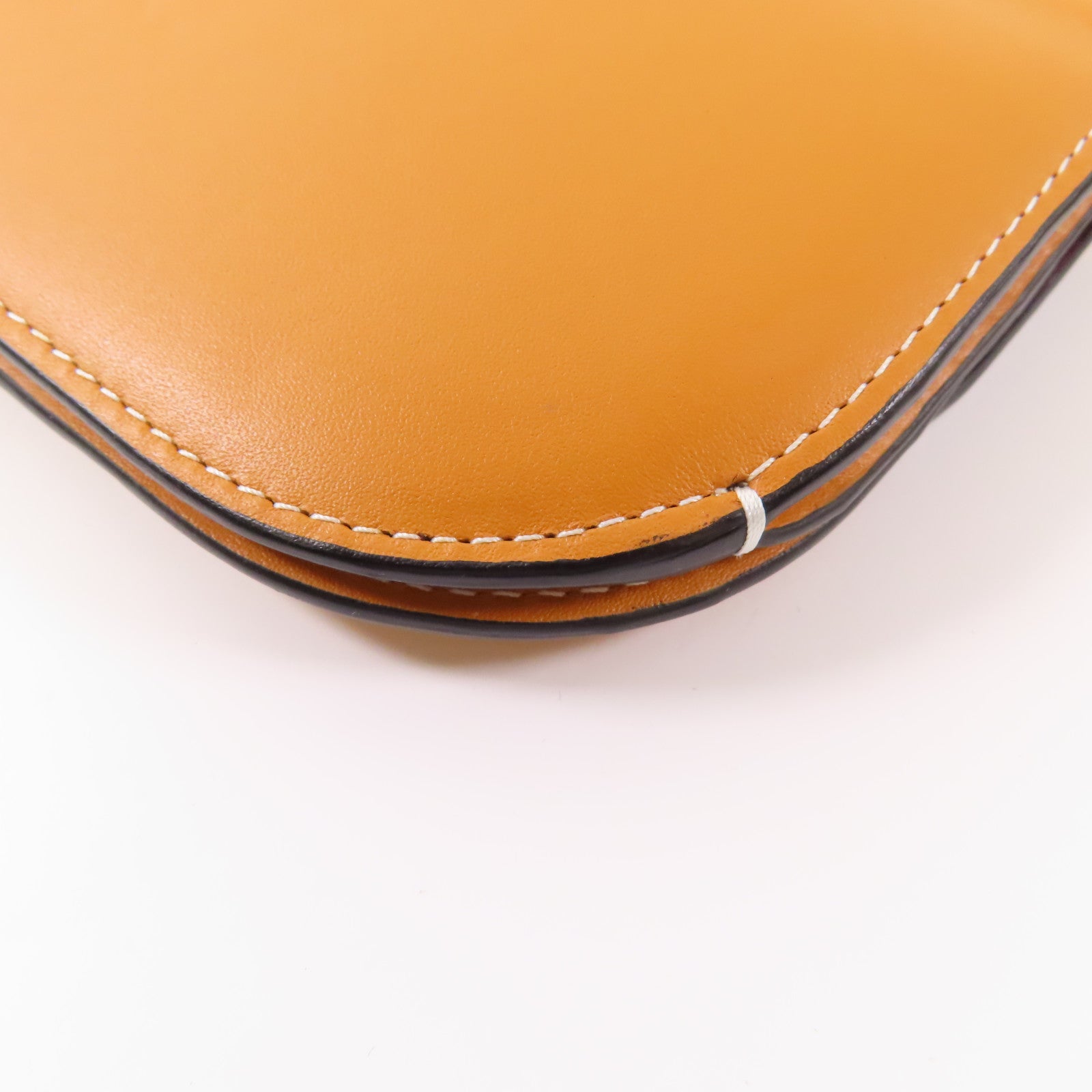 LOEWE【激減優惠】 牛皮皮革Shoulder Bag金扣肩背袋