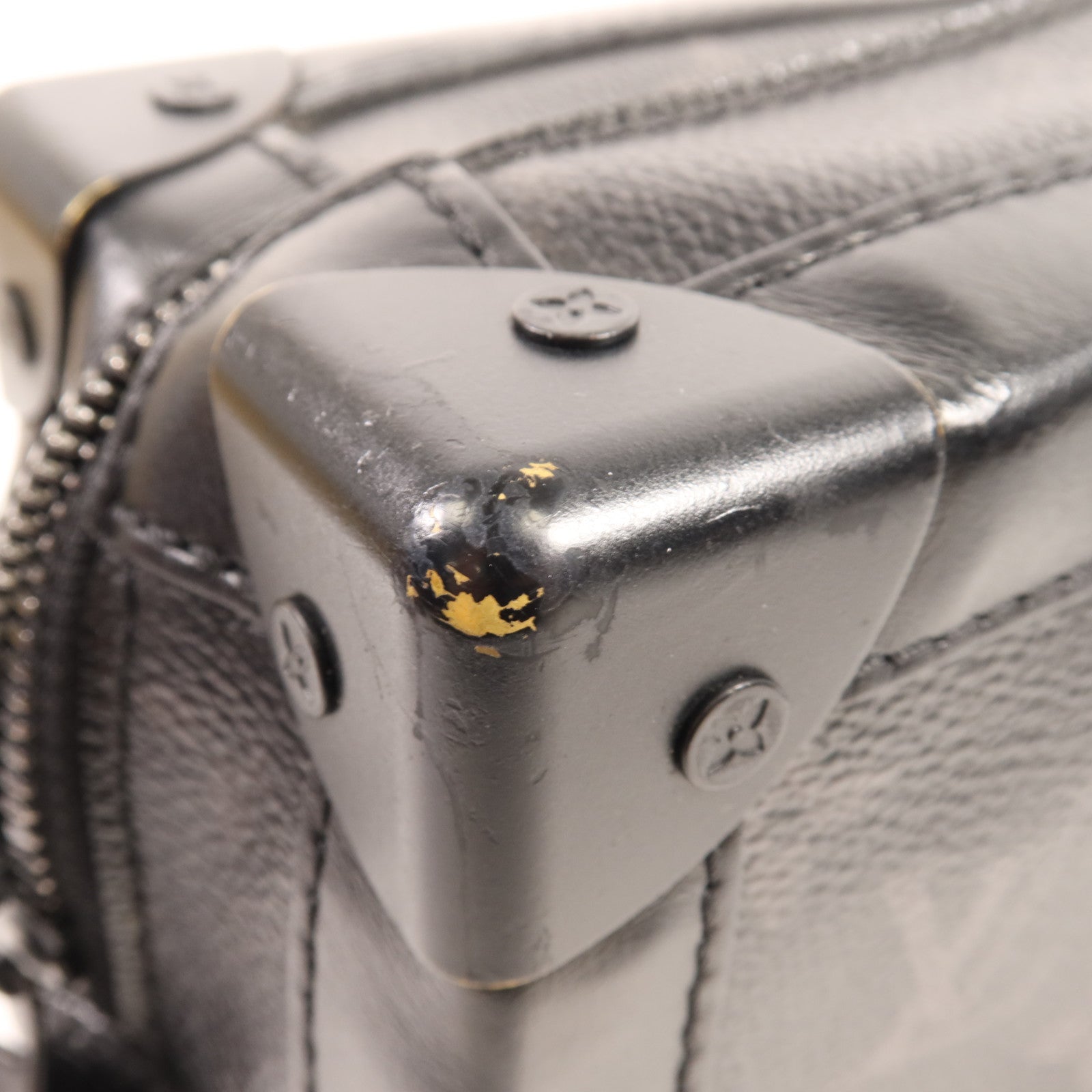 LOUIS VUITTON Monogram Eclipse Soft Trunk肩背袋