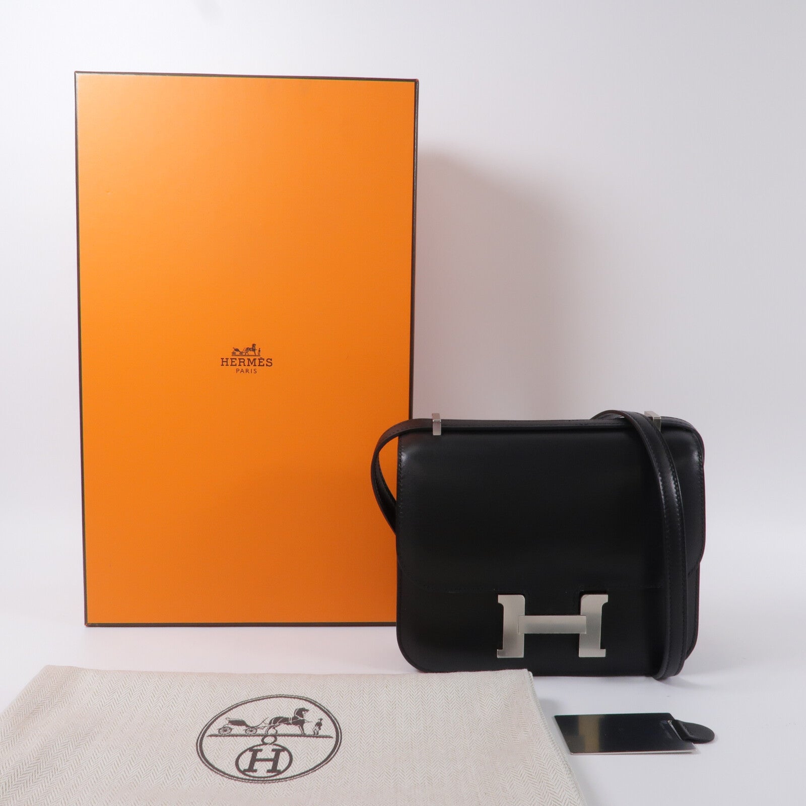 HERMES Evercalf皮革Constance Mini肩背袋Noir