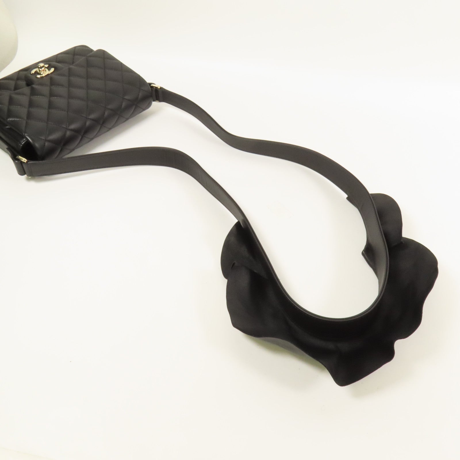 CHANEL 羊皮皮革Shoulder Bag金扣肩背袋