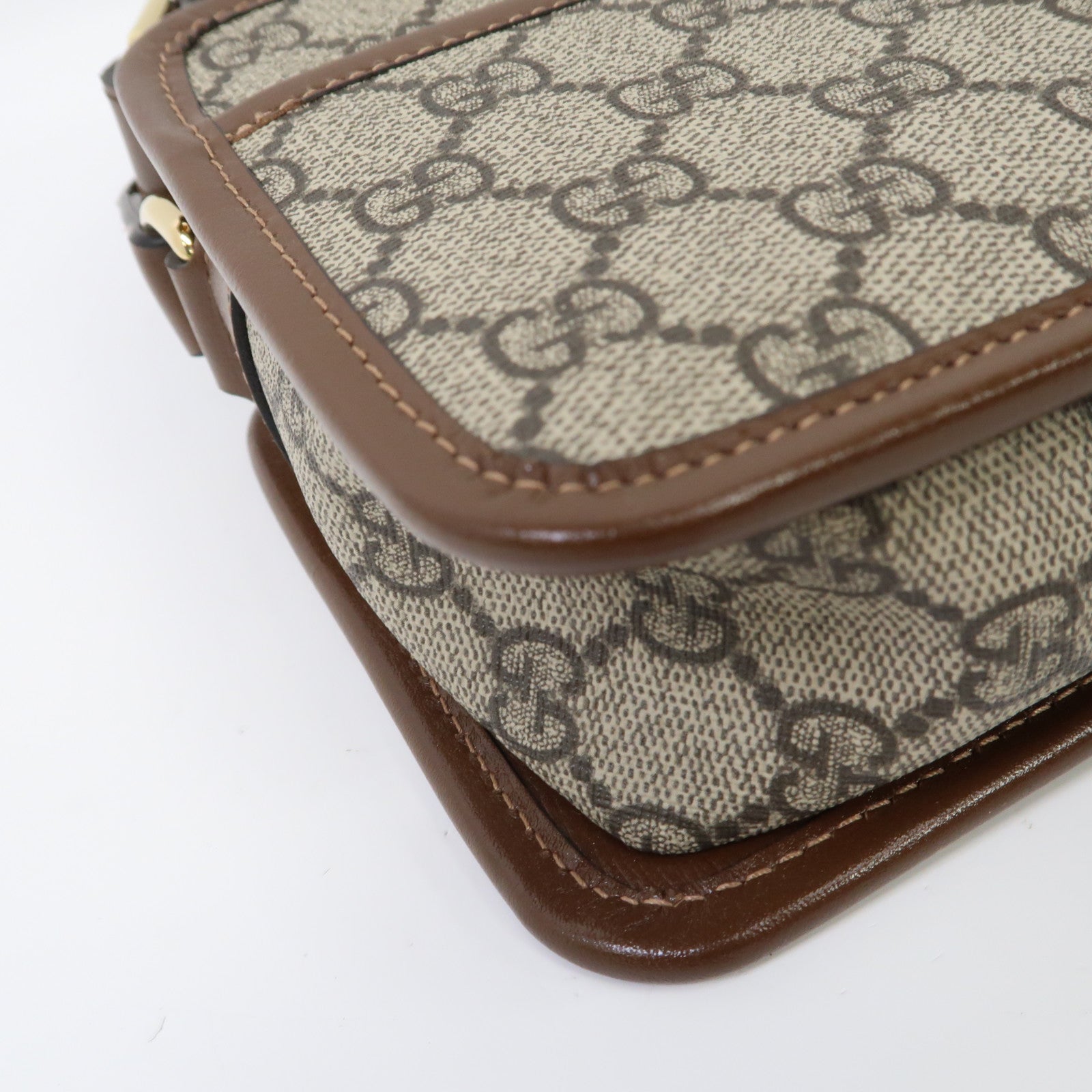 GUCCI 塗層帆布Mini Interlocking G金扣肩背袋啡色