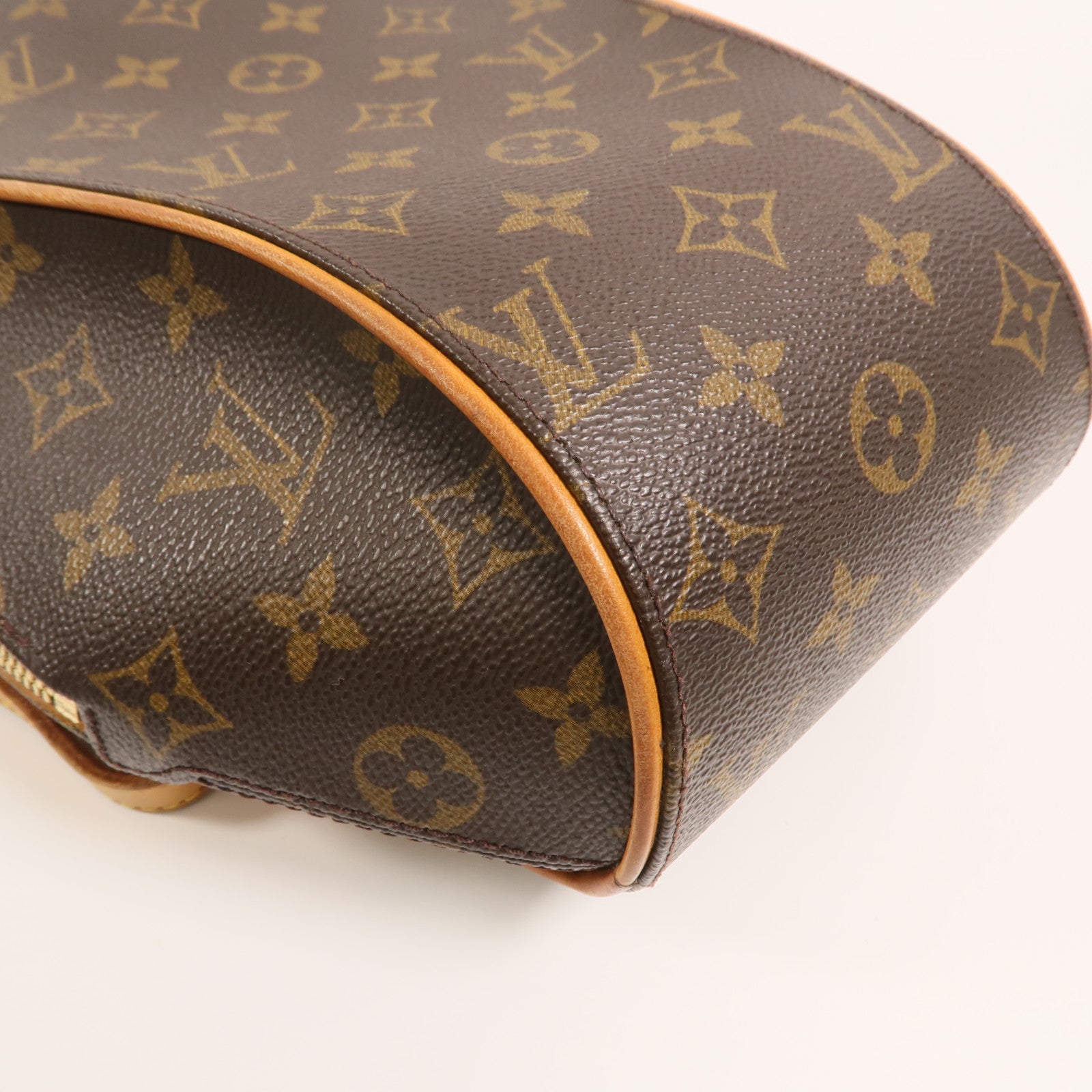 LOUIS VUITTON Monogram Ellipse Sac A Dos Backpack金扣背包