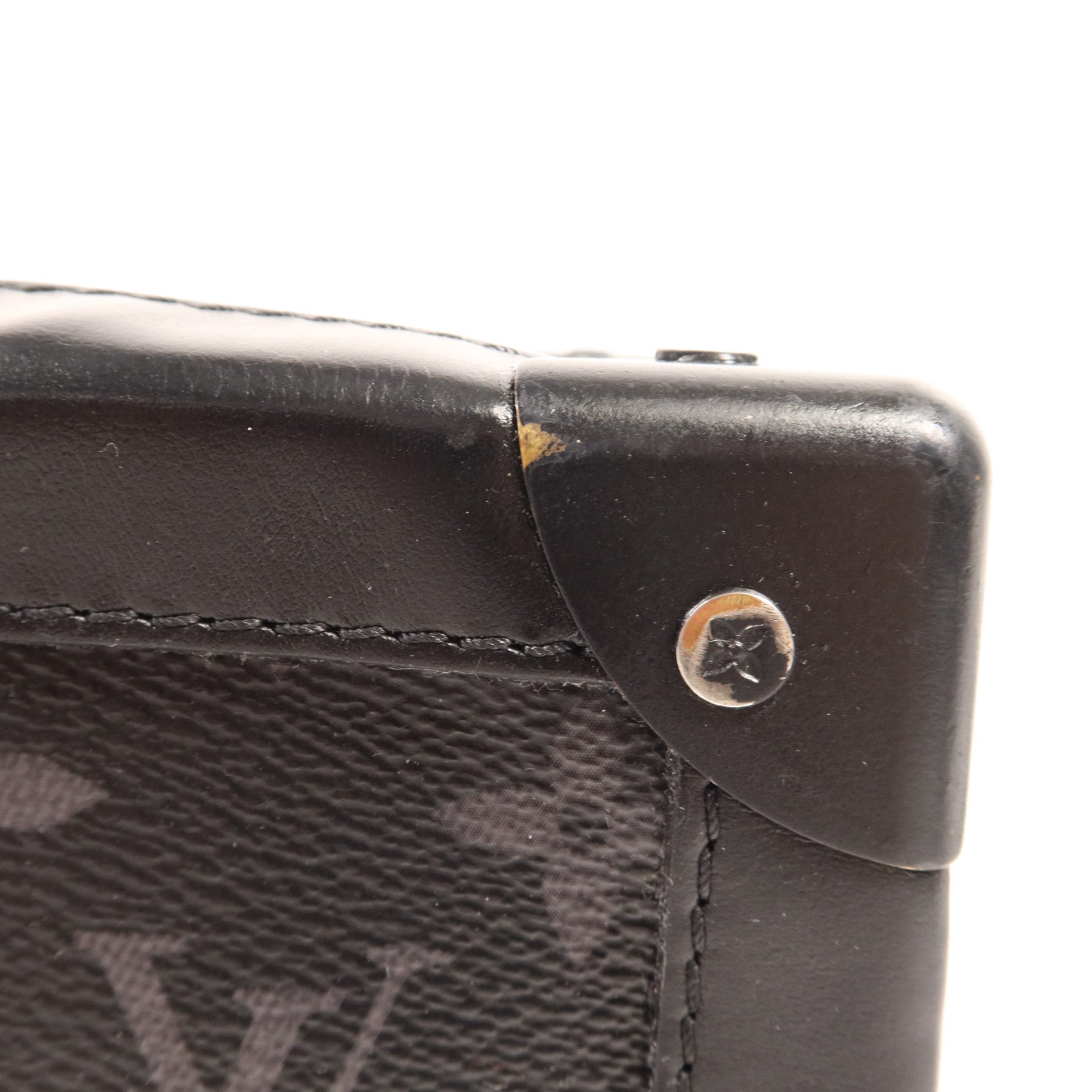 LOUIS VUITTON Monogram Eclipse Soft Trunk肩背袋